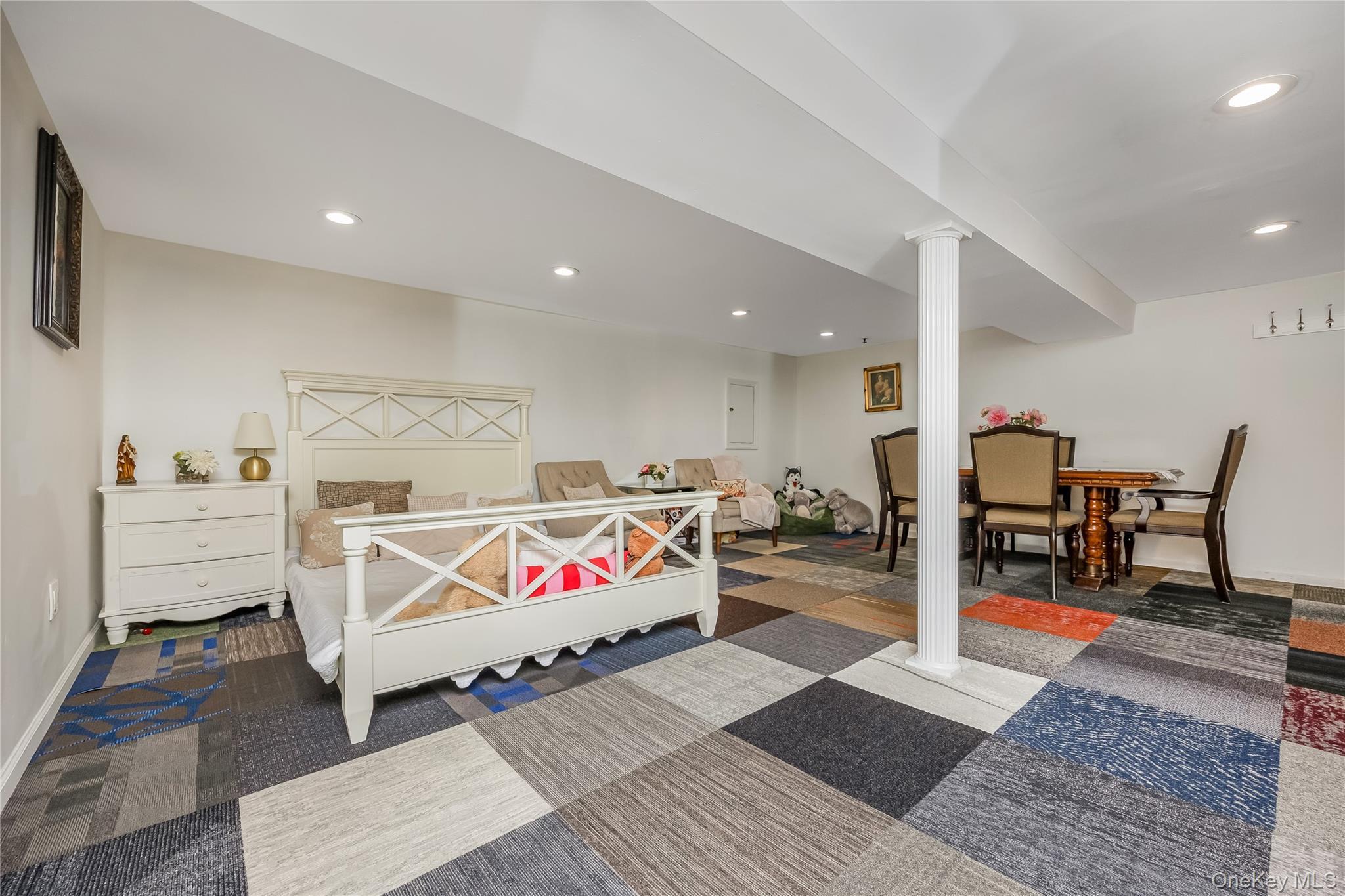 Single Family Hamilton Nassau County, NY 11735, MLS-910272-26