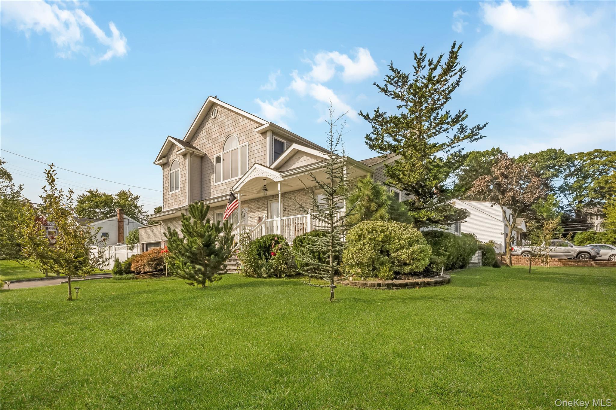 Single Family Hamilton Nassau County, NY 11735, MLS-910272-6