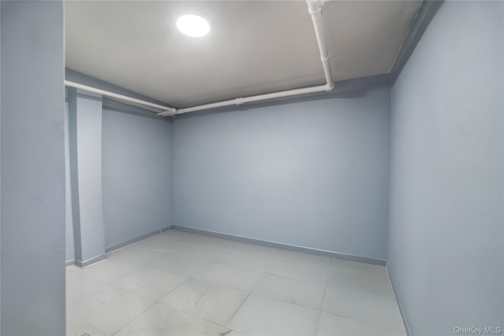 Single Family Willis  Nassau County, NY 11001, MLS-910299-24