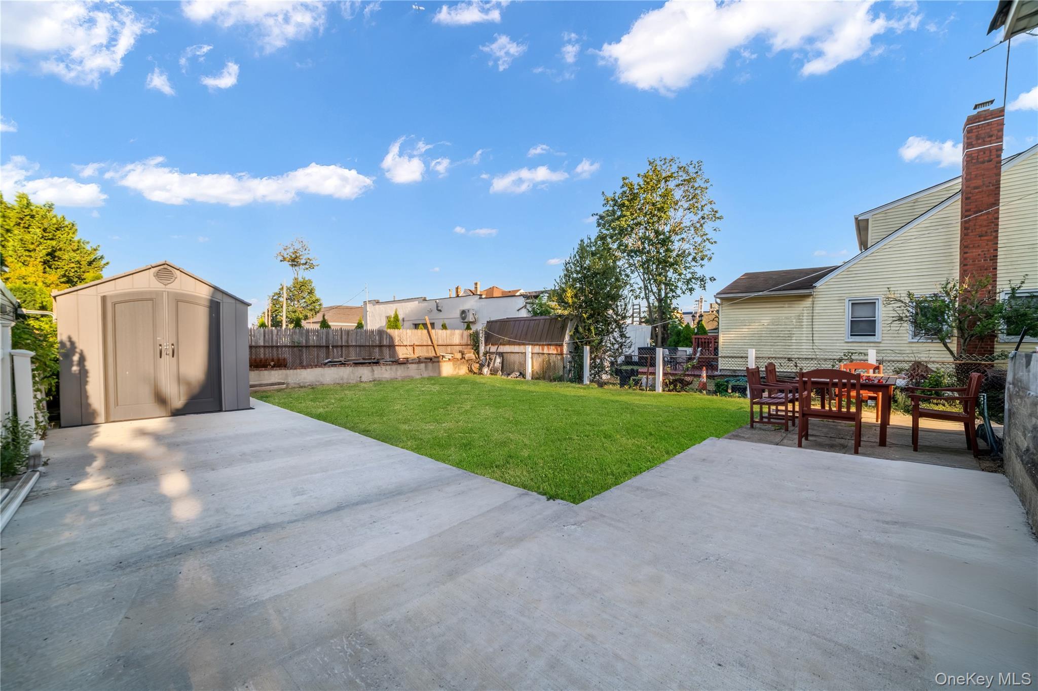 Single Family Willis  Nassau County, NY 11001, MLS-910299-26