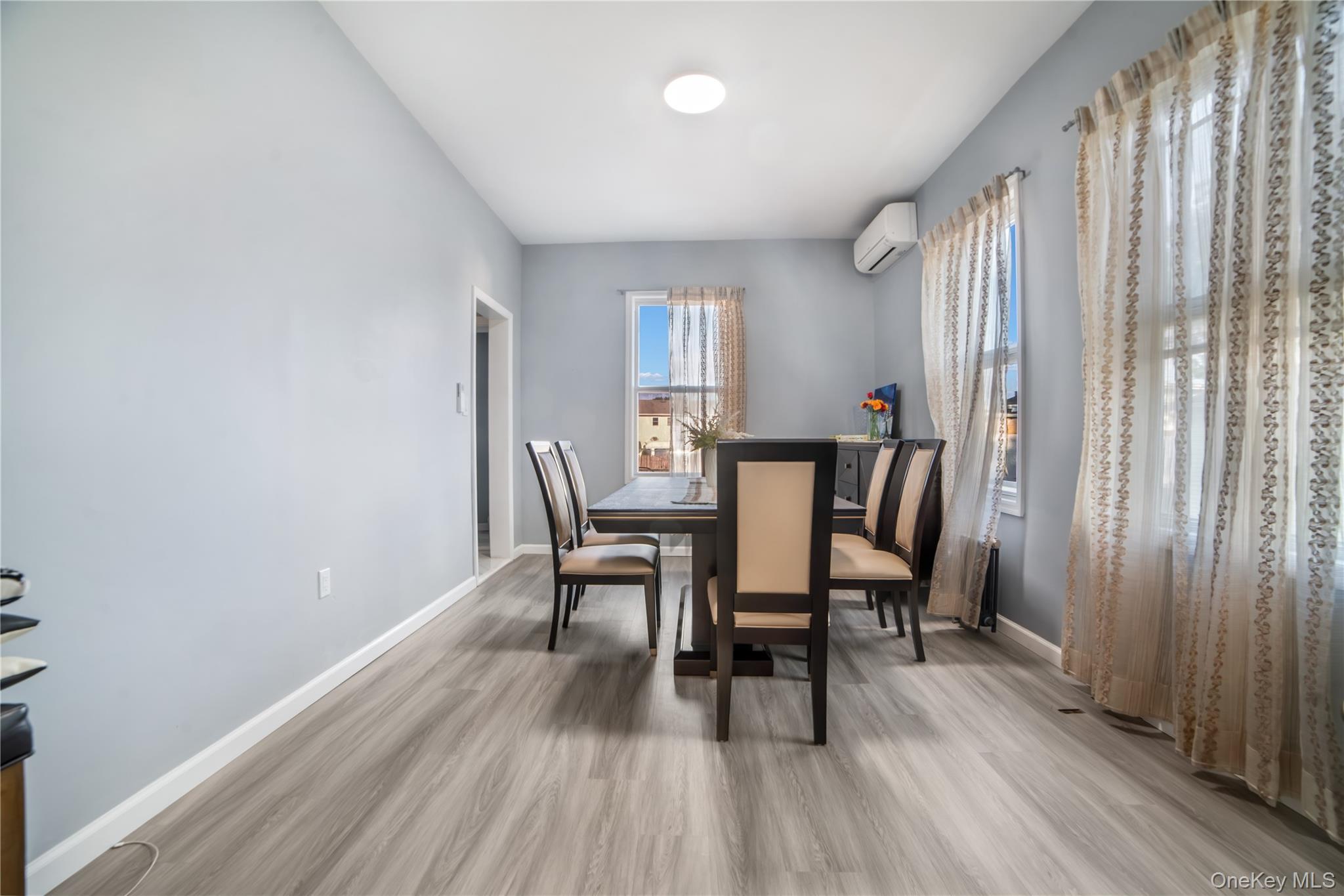 Single Family Willis  Nassau County, NY 11001, MLS-910299-5