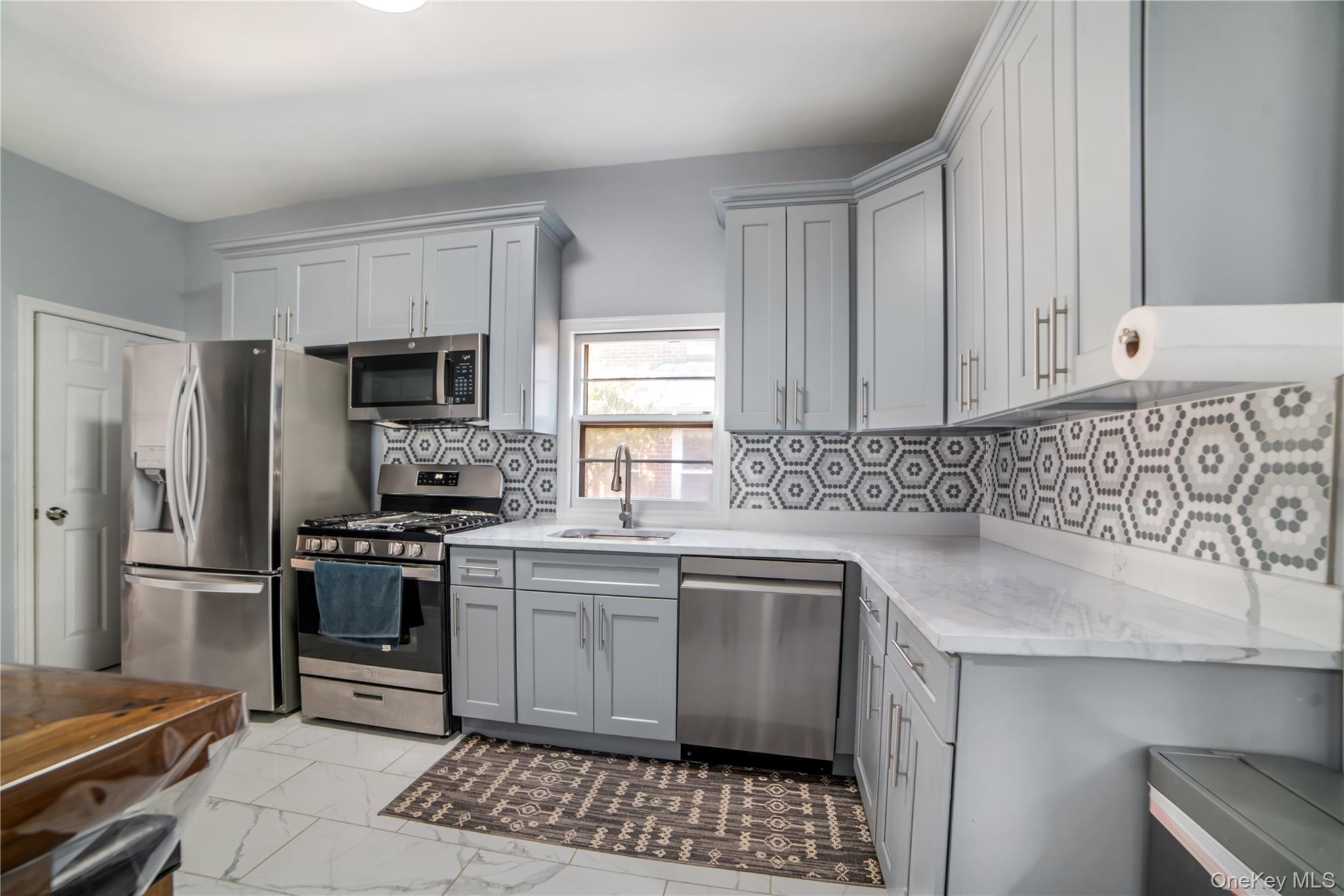 Single Family Willis  Nassau County, NY 11001, MLS-910299-7