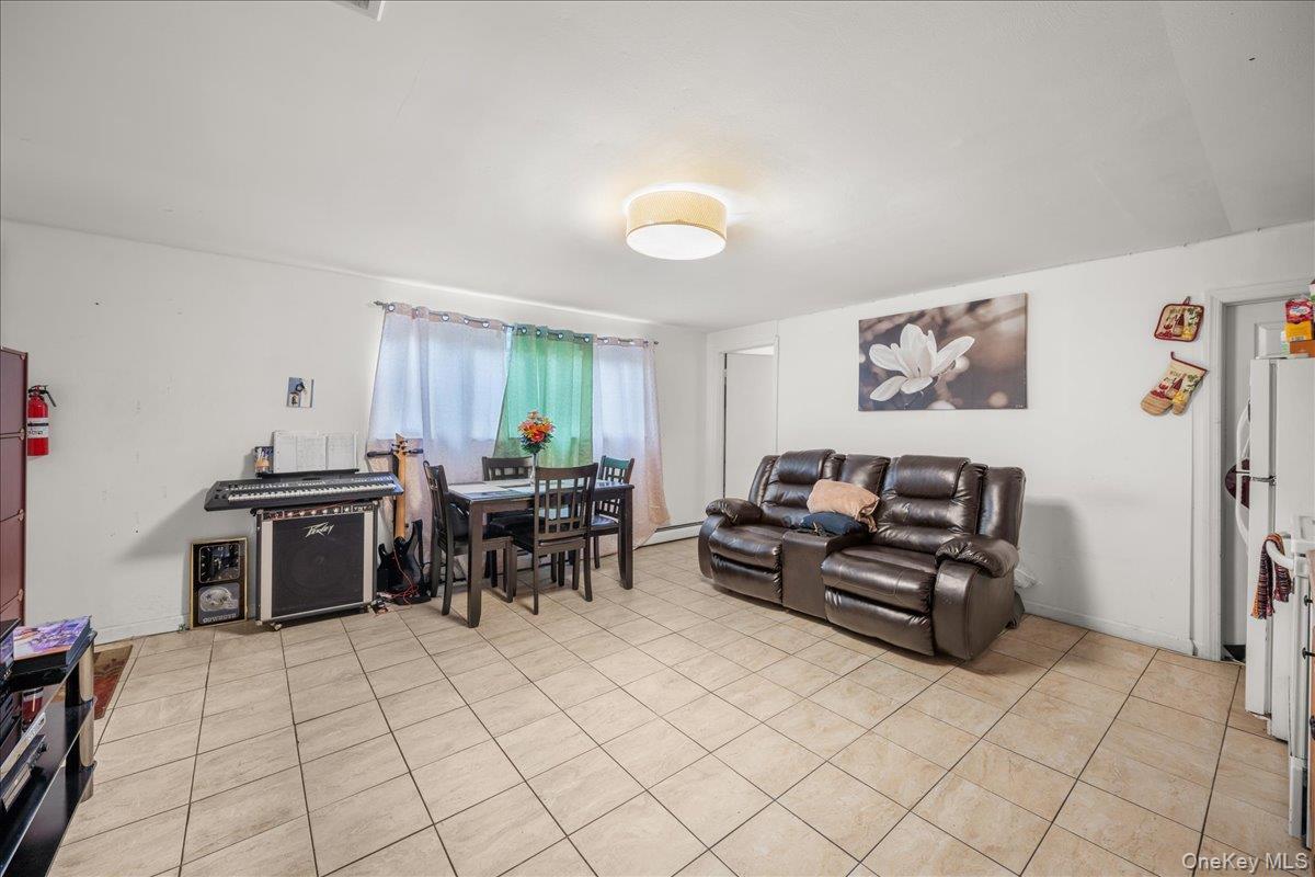 Single Family Washington  Suffolk County, NY 11717, MLS-910355-14