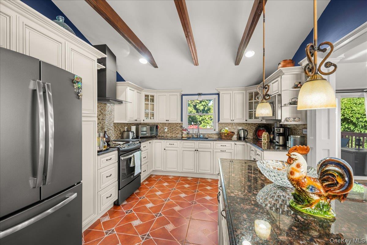 Single Family Washington  Suffolk County, NY 11717, MLS-910355-4