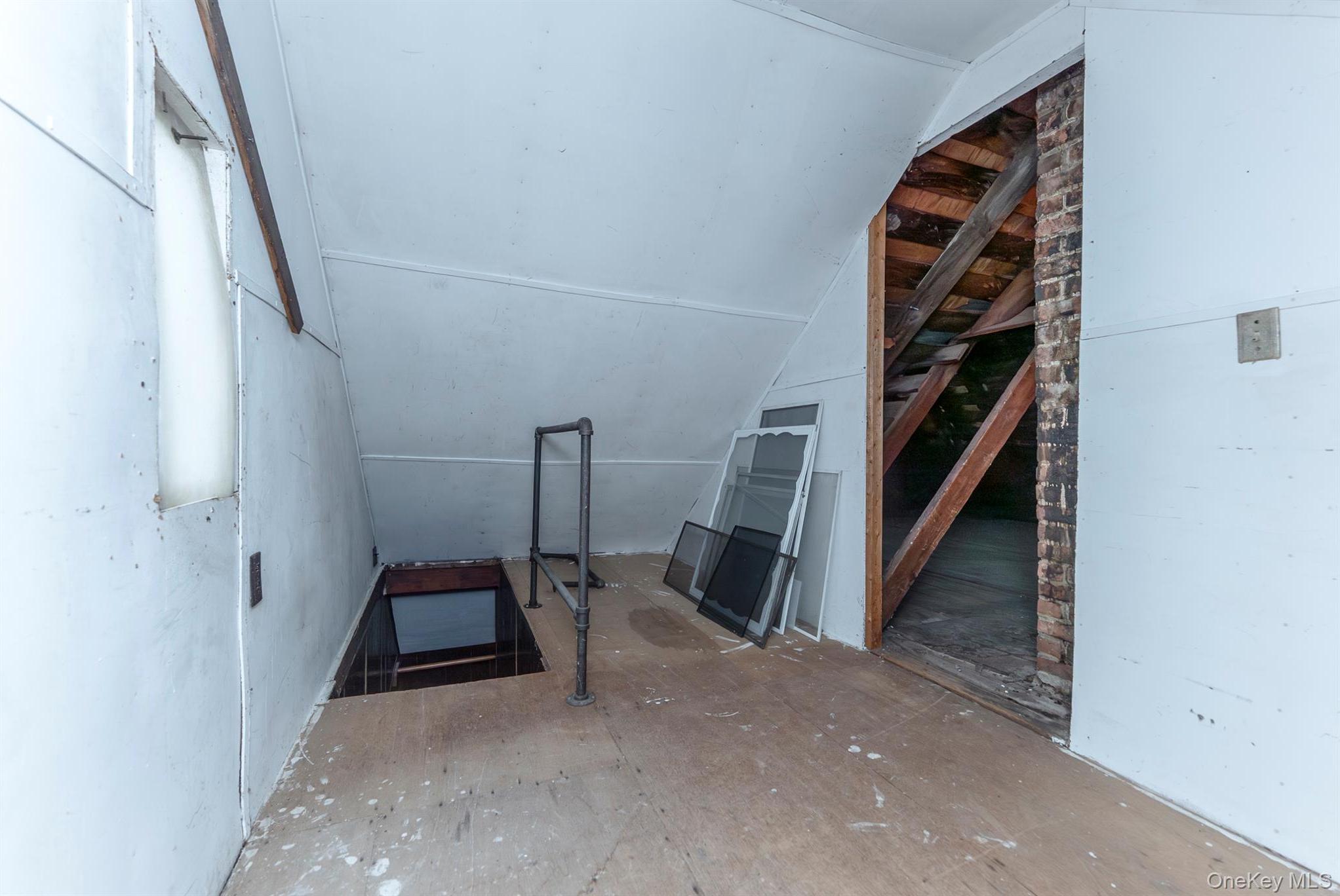 Single Family Maple  Ulster County, NY 12471, MLS-910410-31