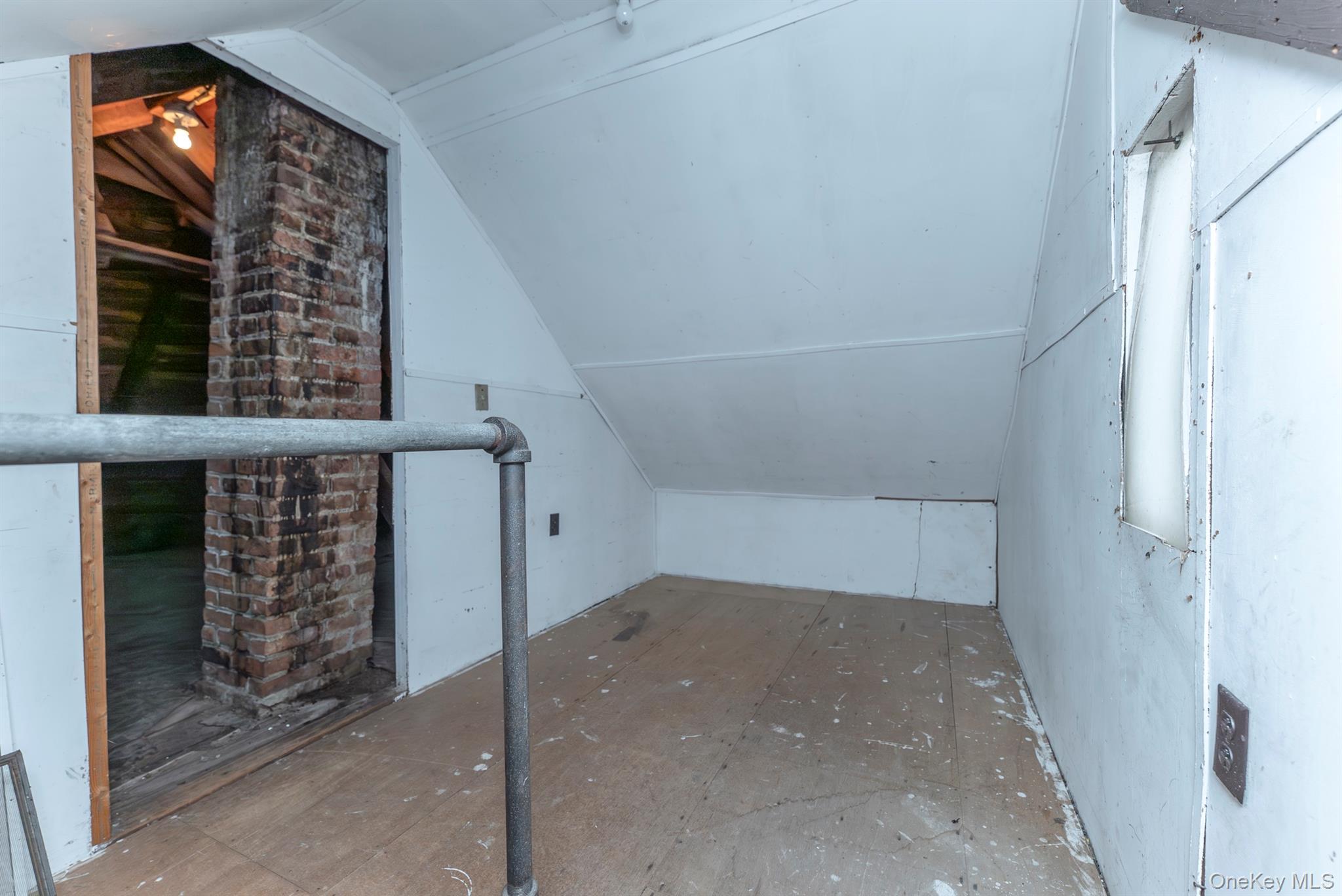 Single Family Maple  Ulster County, NY 12471, MLS-910410-32