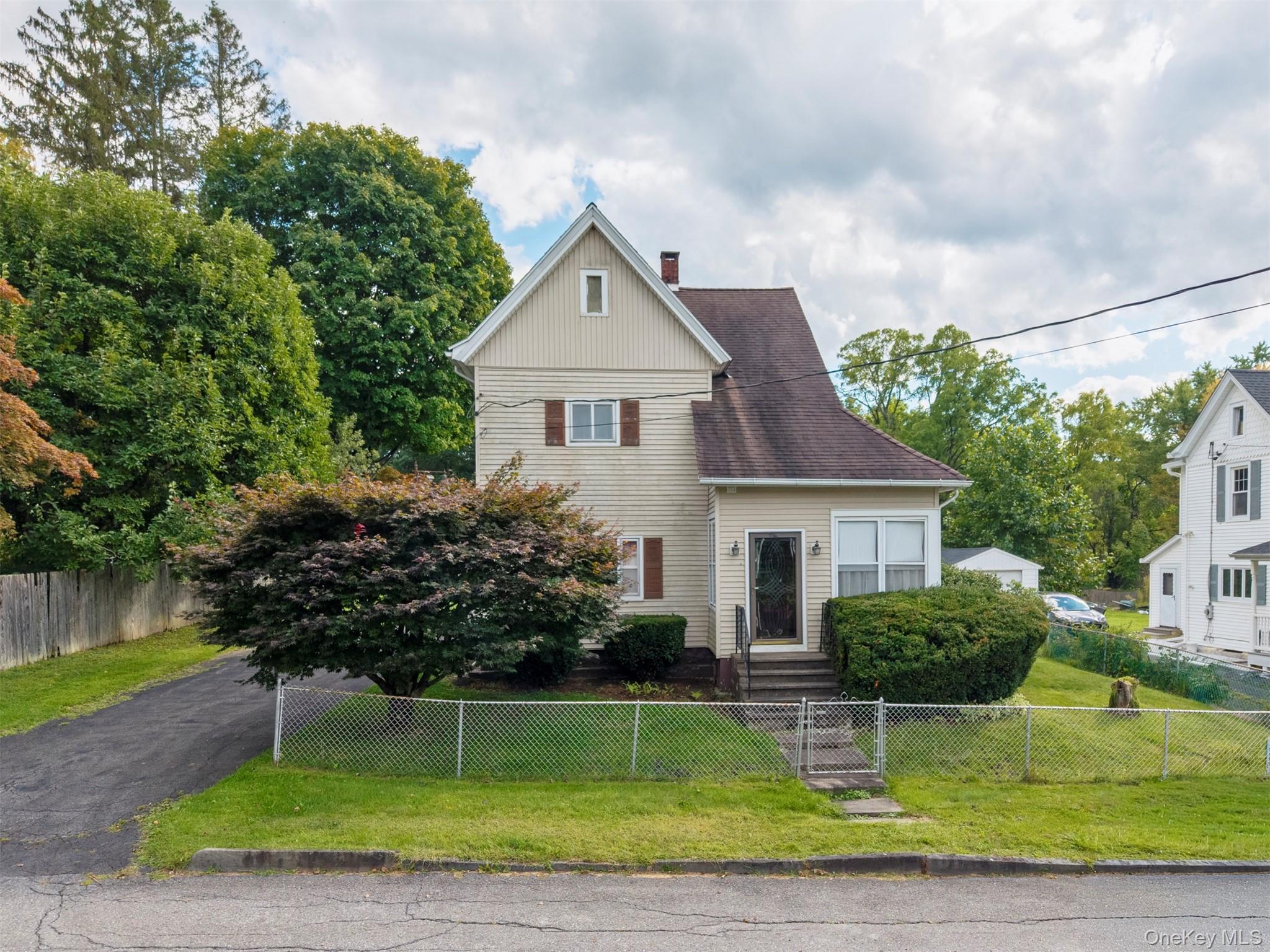 Single Family Maple  Ulster County, NY 12471, MLS-910410-4