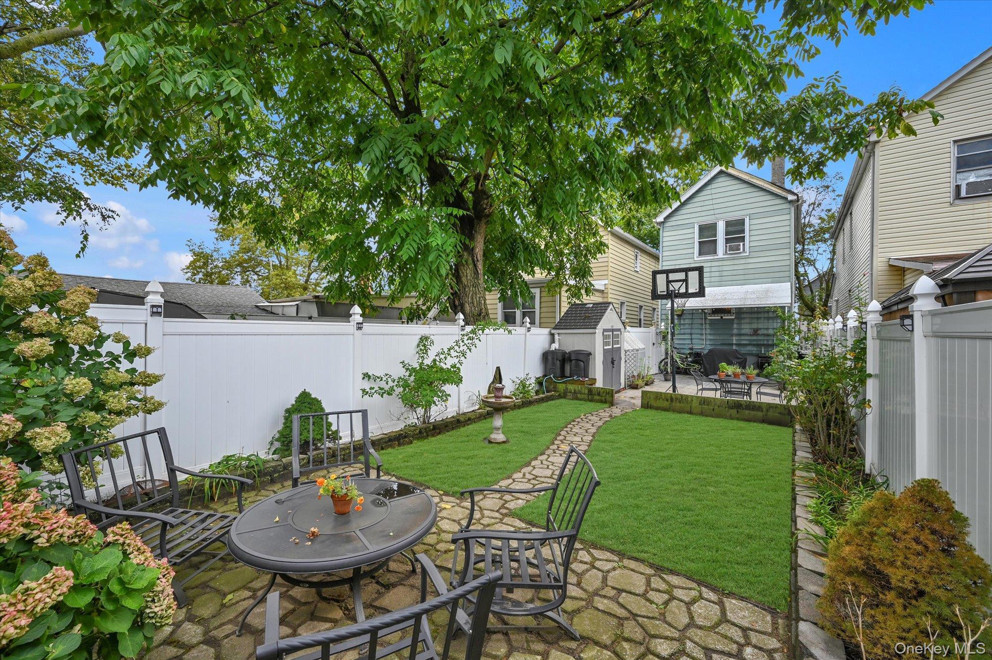 Single Family 135th  Queens, NY 11420, MLS-910425-15