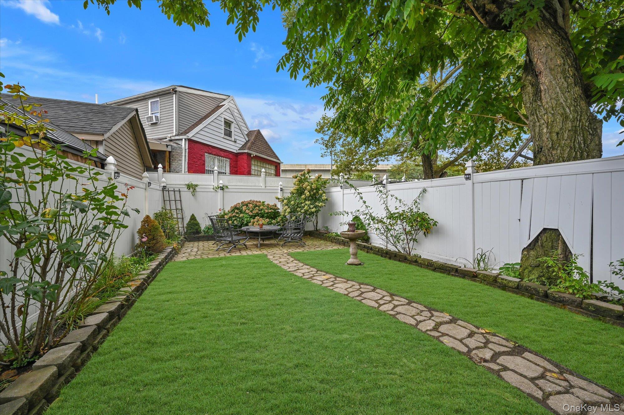 Single Family 135th  Queens, NY 11420, MLS-910425-16