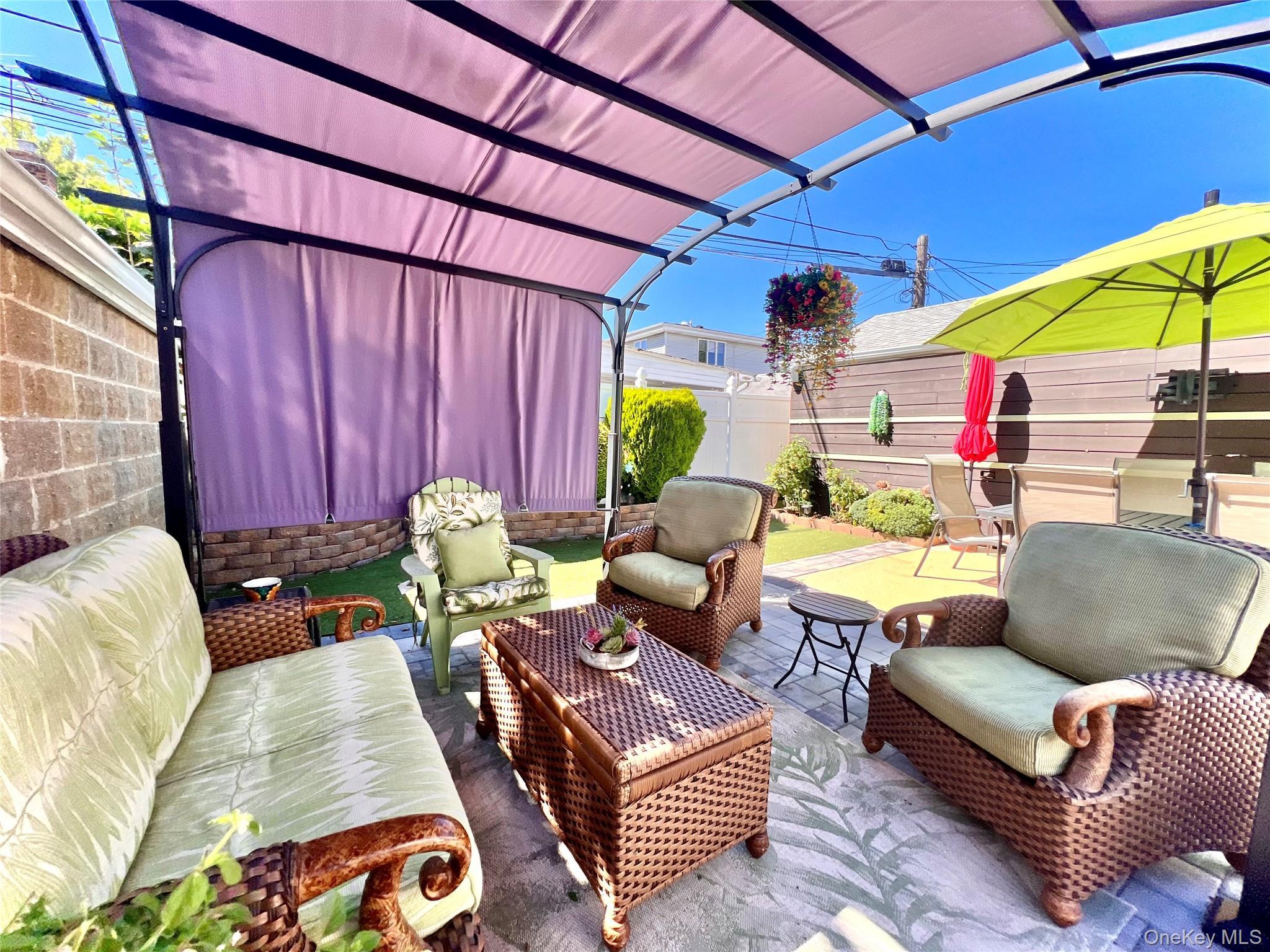 Single Family 251st Queens, NY 11426, MLS-910441-31