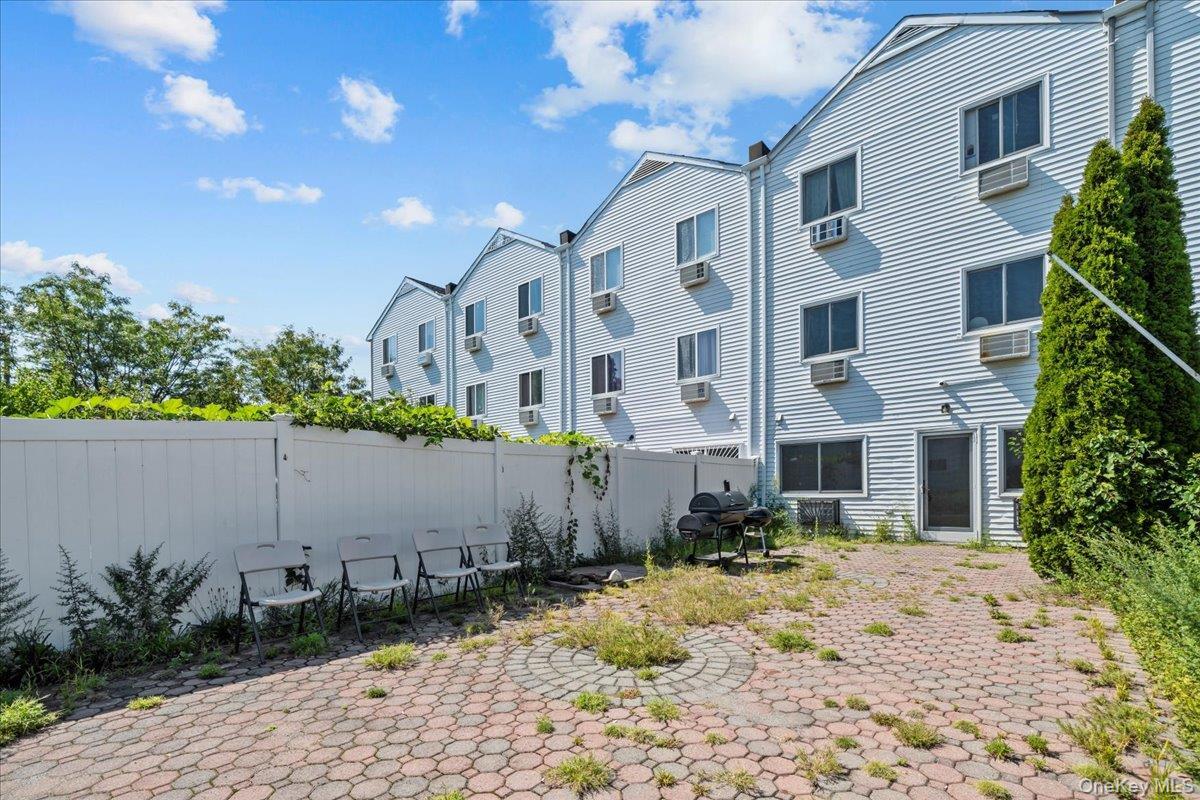 Single Family Bolton Bronx, NY 10473, MLS-910477-11