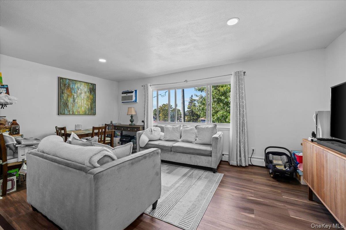 Single Family Bolton Bronx, NY 10473, MLS-910477-13