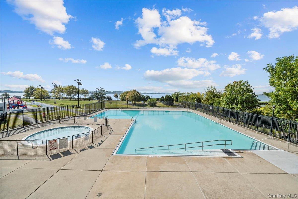 Single Family Bolton Bronx, NY 10473, MLS-910477-16