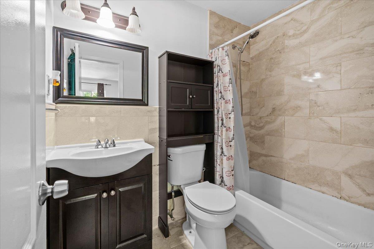 Single Family Bolton Bronx, NY 10473, MLS-910477-9