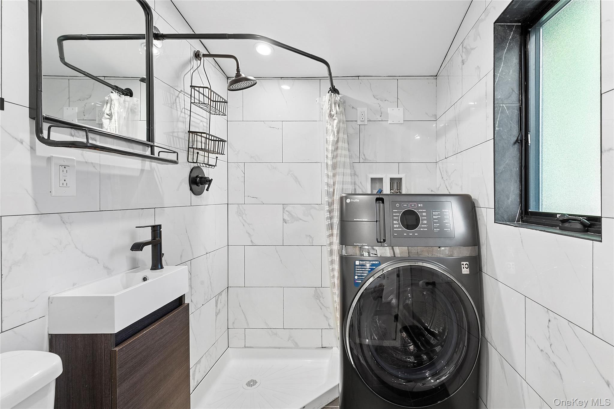 Single Family Main  Suffolk County, NY 11944, MLS-910480-13