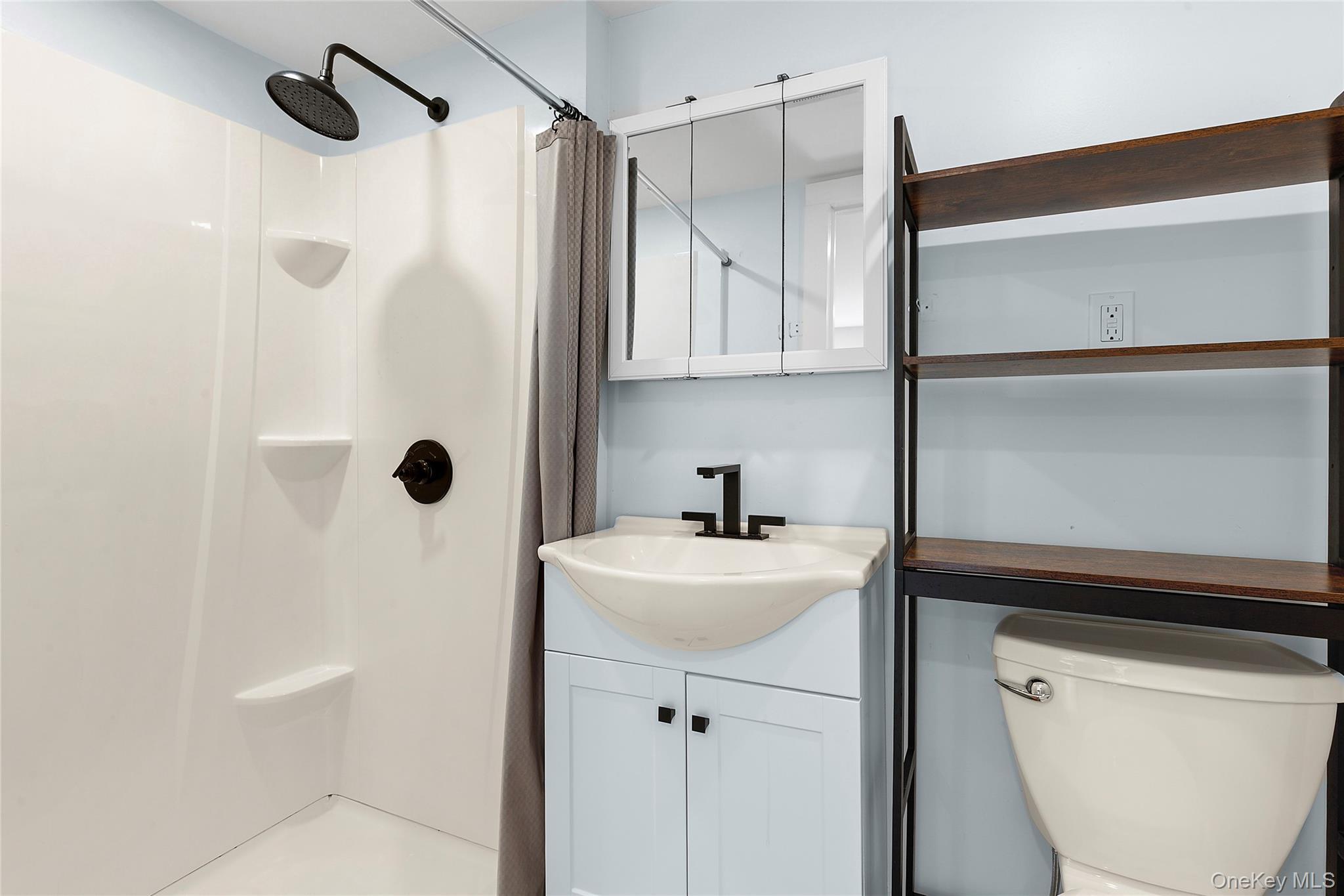 Single Family Main  Suffolk County, NY 11944, MLS-910480-14