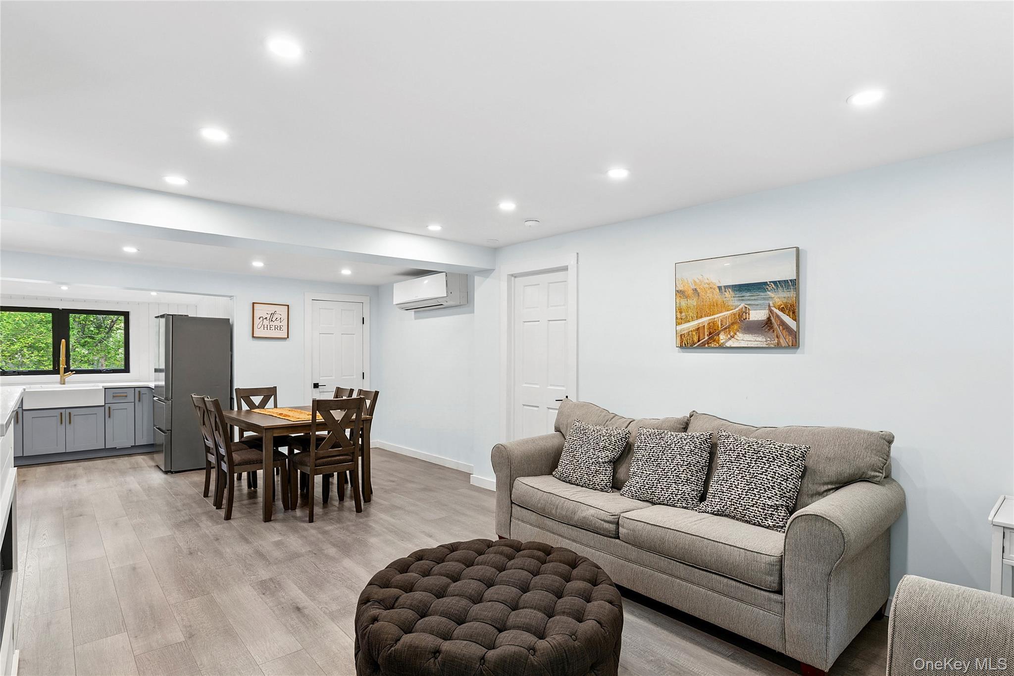 Single Family Main  Suffolk County, NY 11944, MLS-910480-7