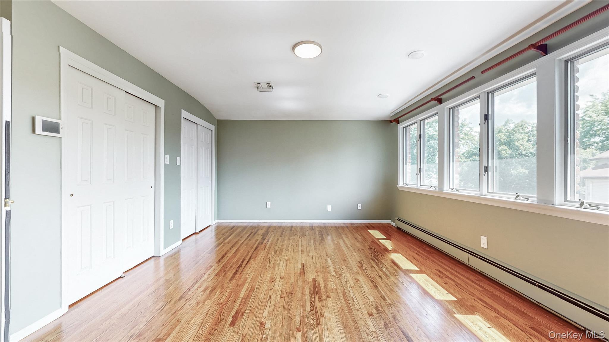 Single Family 29th Queens, NY 11360, MLS-910489-12