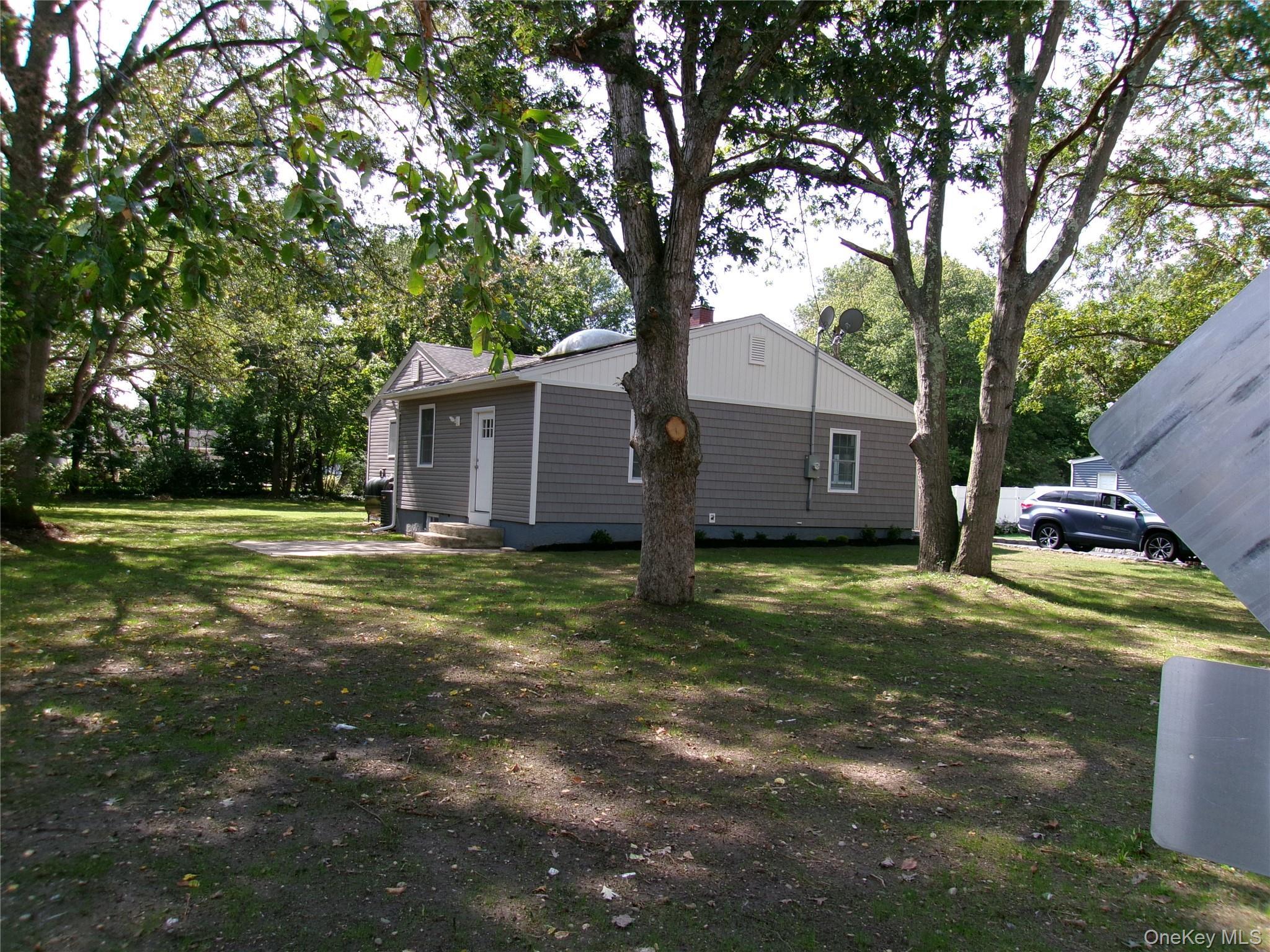 Single Family Spur  Suffolk County, NY 11751, MLS-910501-17