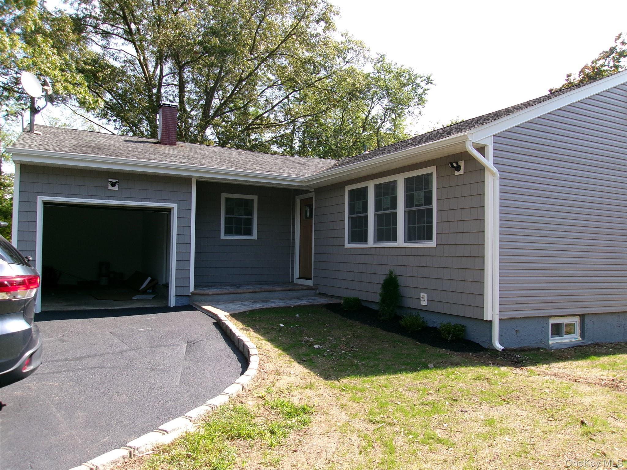 Single Family Spur  Suffolk County, NY 11751, MLS-910501-18