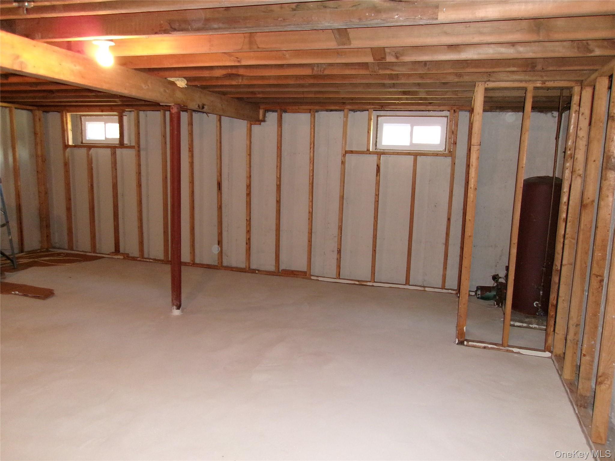 Single Family Spur  Suffolk County, NY 11751, MLS-910501-22