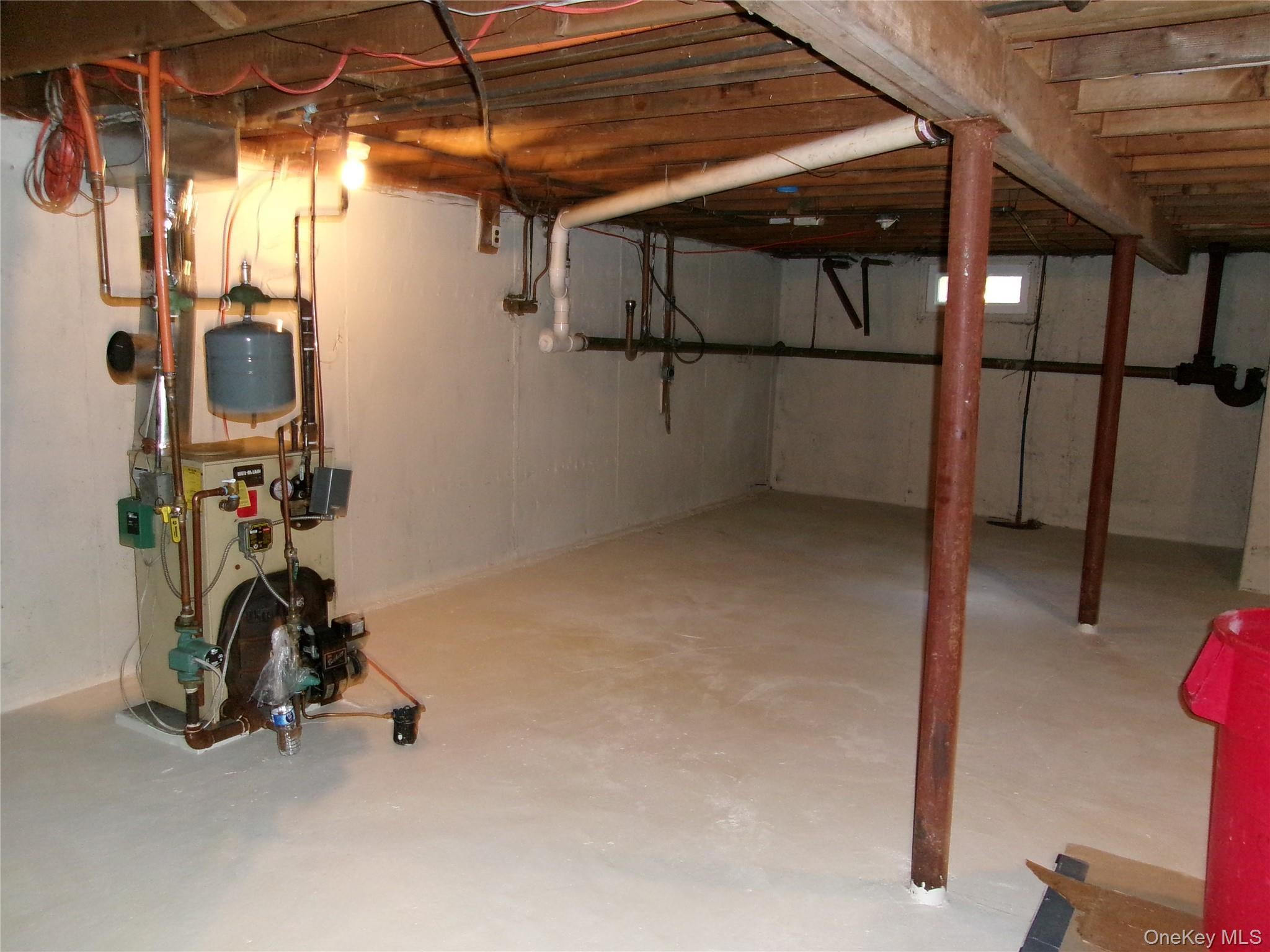 Single Family Spur  Suffolk County, NY 11751, MLS-910501-24