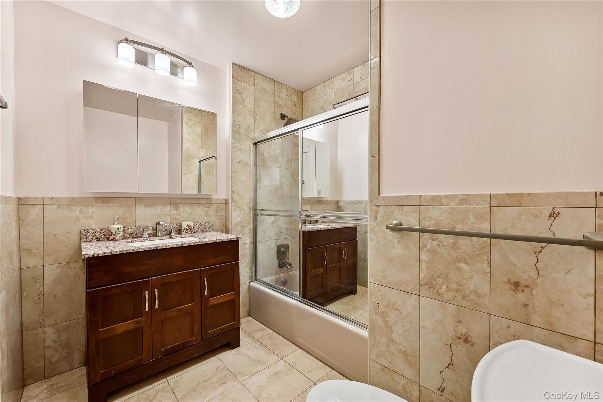 Single Family 261st Queens, NY 11004, MLS-910502-23