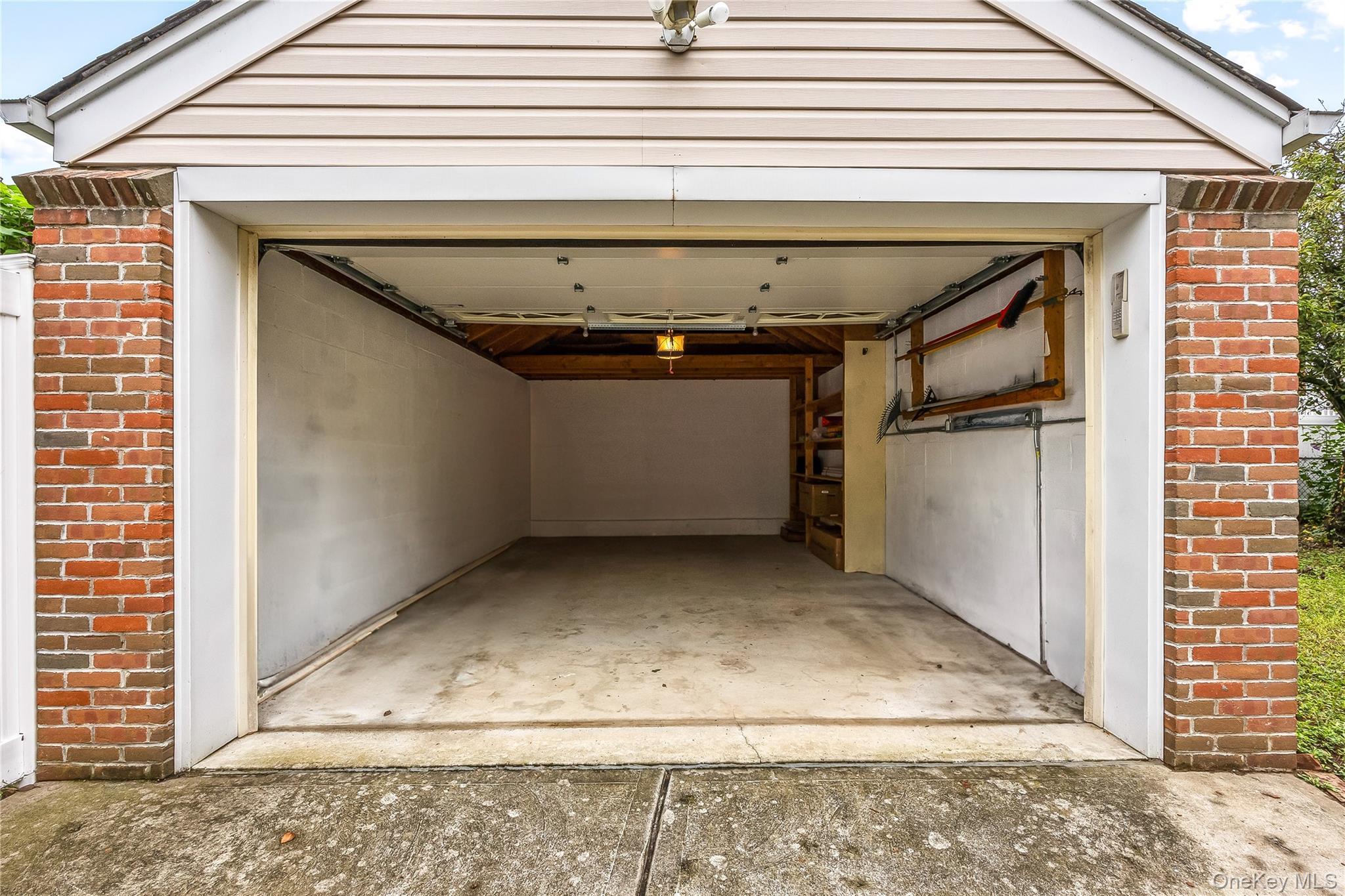 Single Family 261st Queens, NY 11004, MLS-910502-25