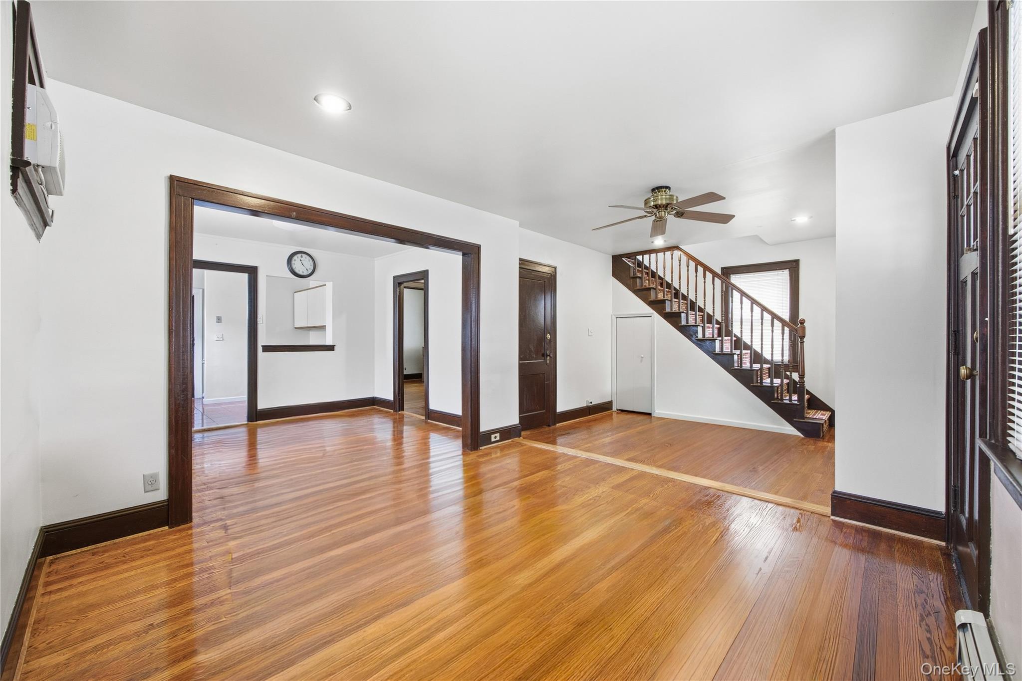 Single Family 261st Queens, NY 11004, MLS-910502-35