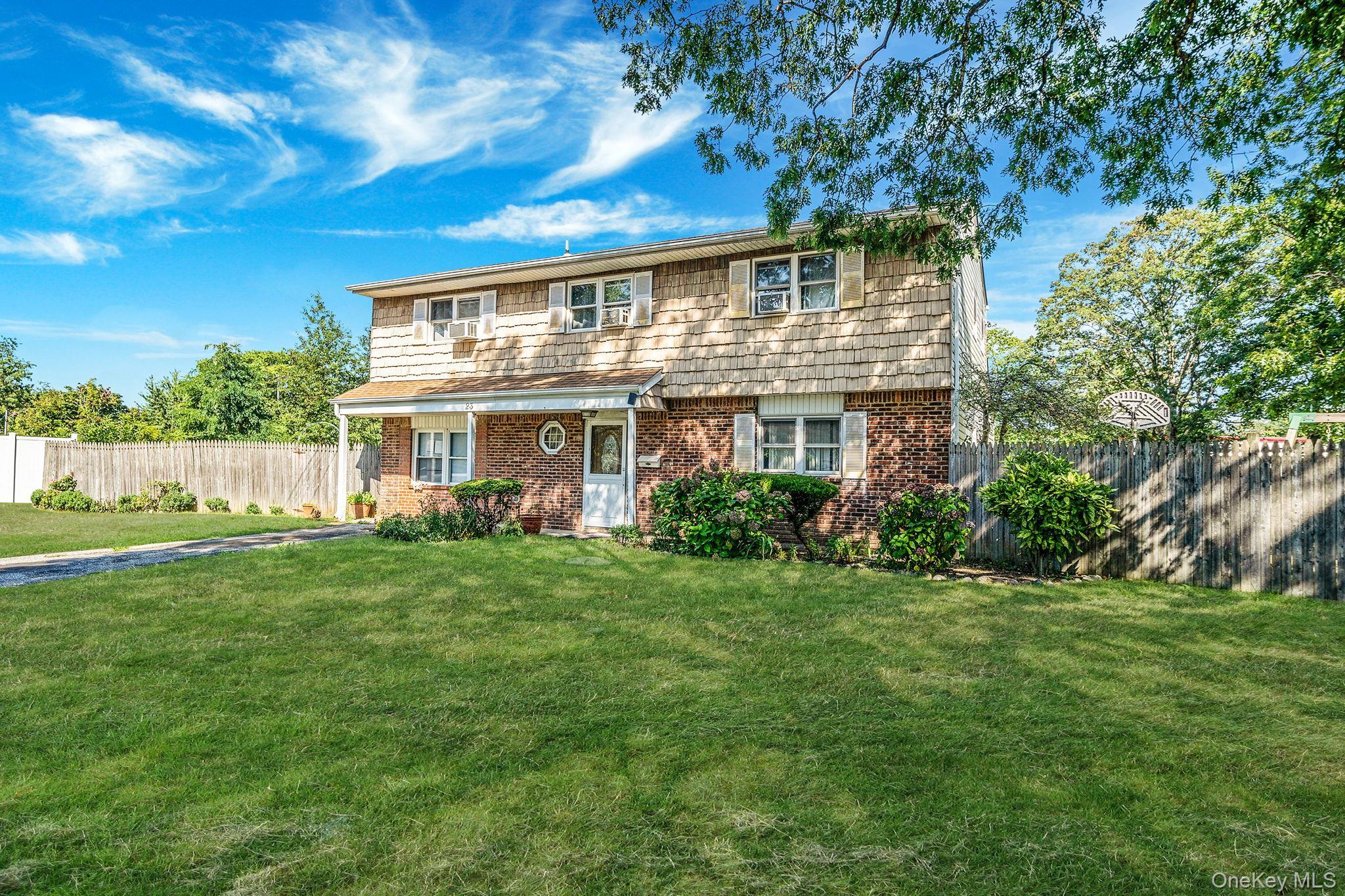 Single Family Caroline Suffolk County, NY 11703, MLS-910516-24