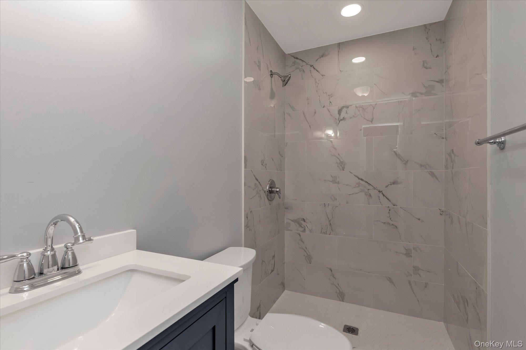 Single Family Wren  Suffolk County, NY 11768, MLS-910540-17