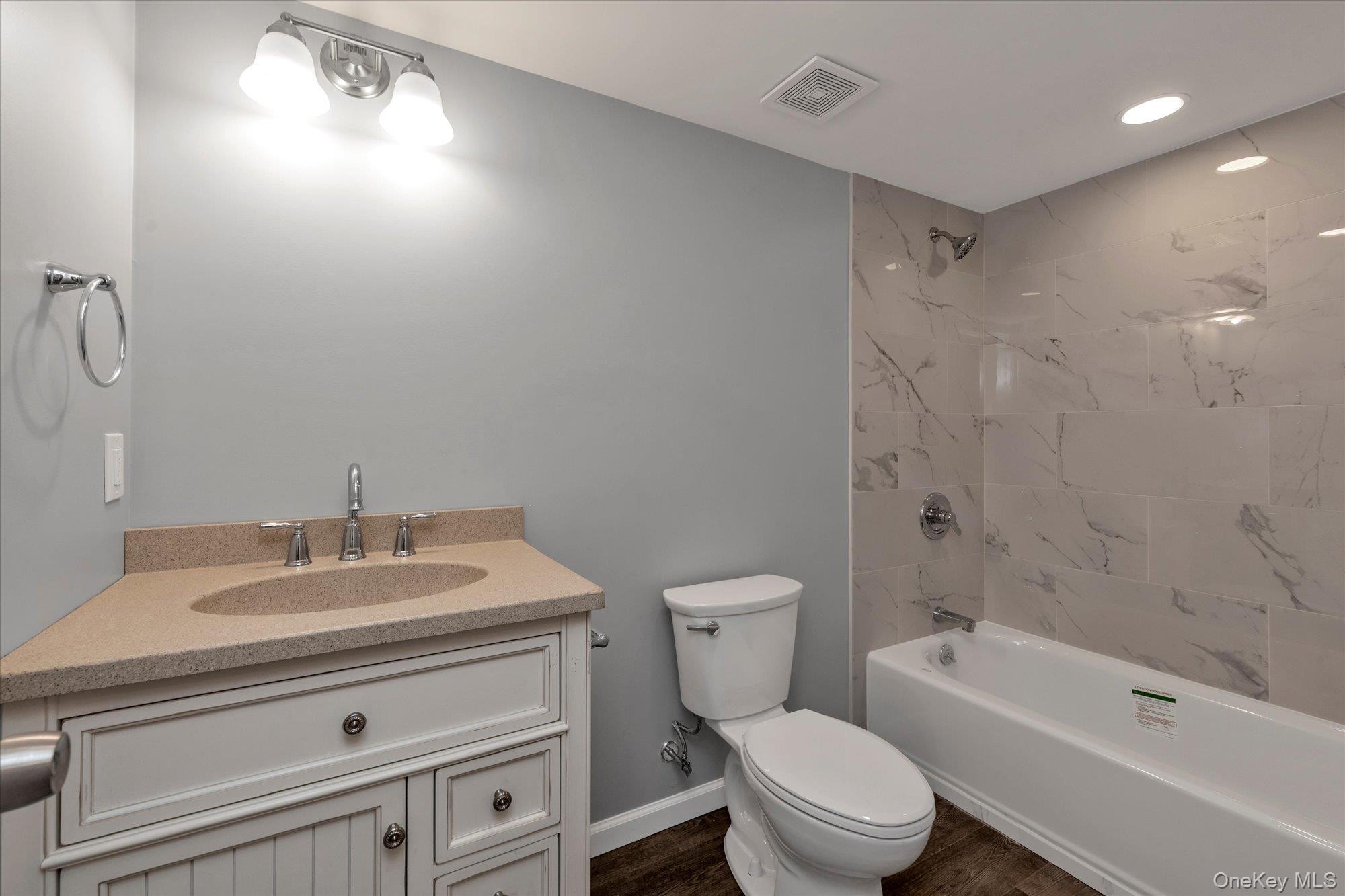 Single Family Wren  Suffolk County, NY 11768, MLS-910540-21