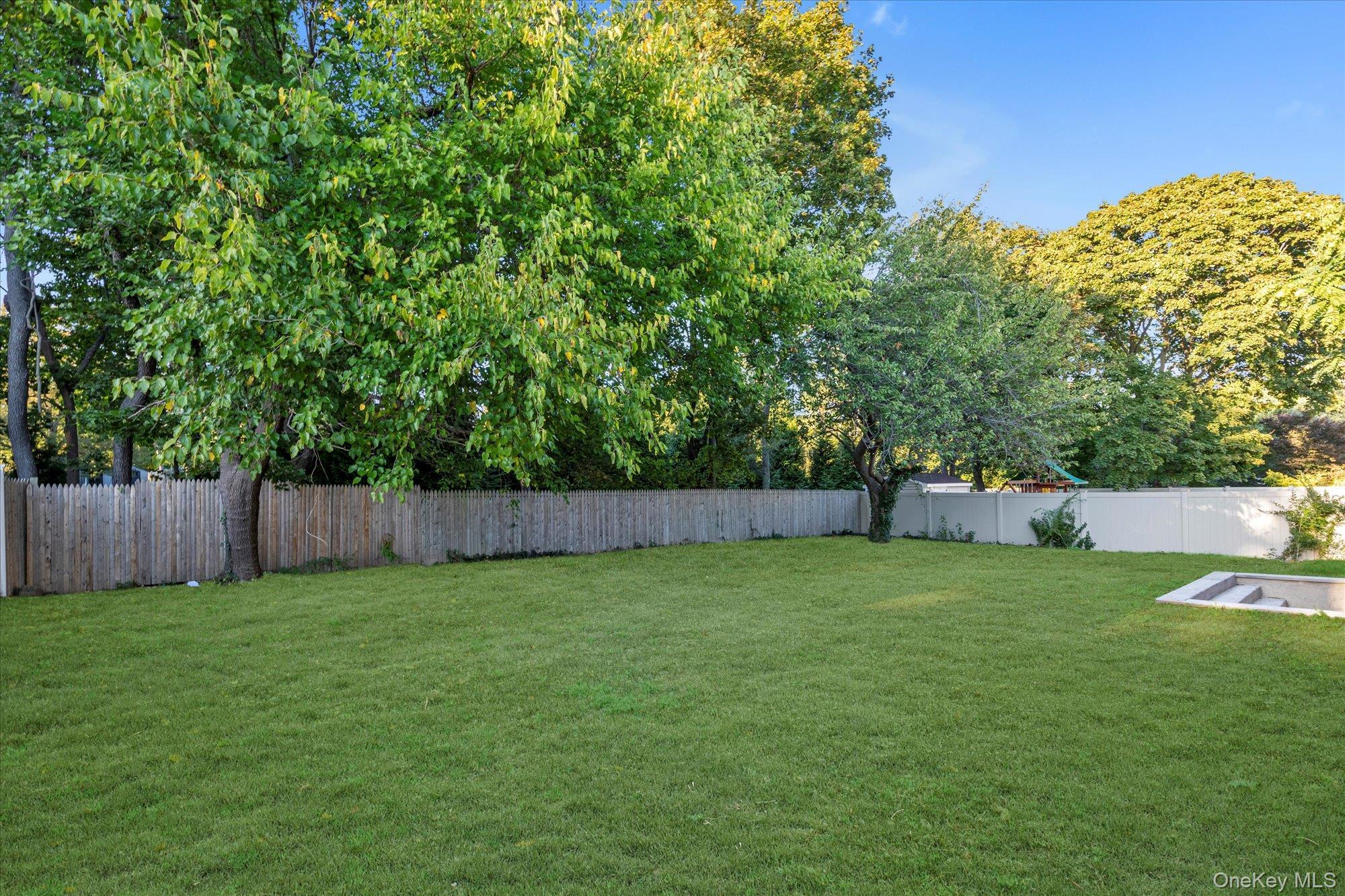 Single Family Wren  Suffolk County, NY 11768, MLS-910540-23