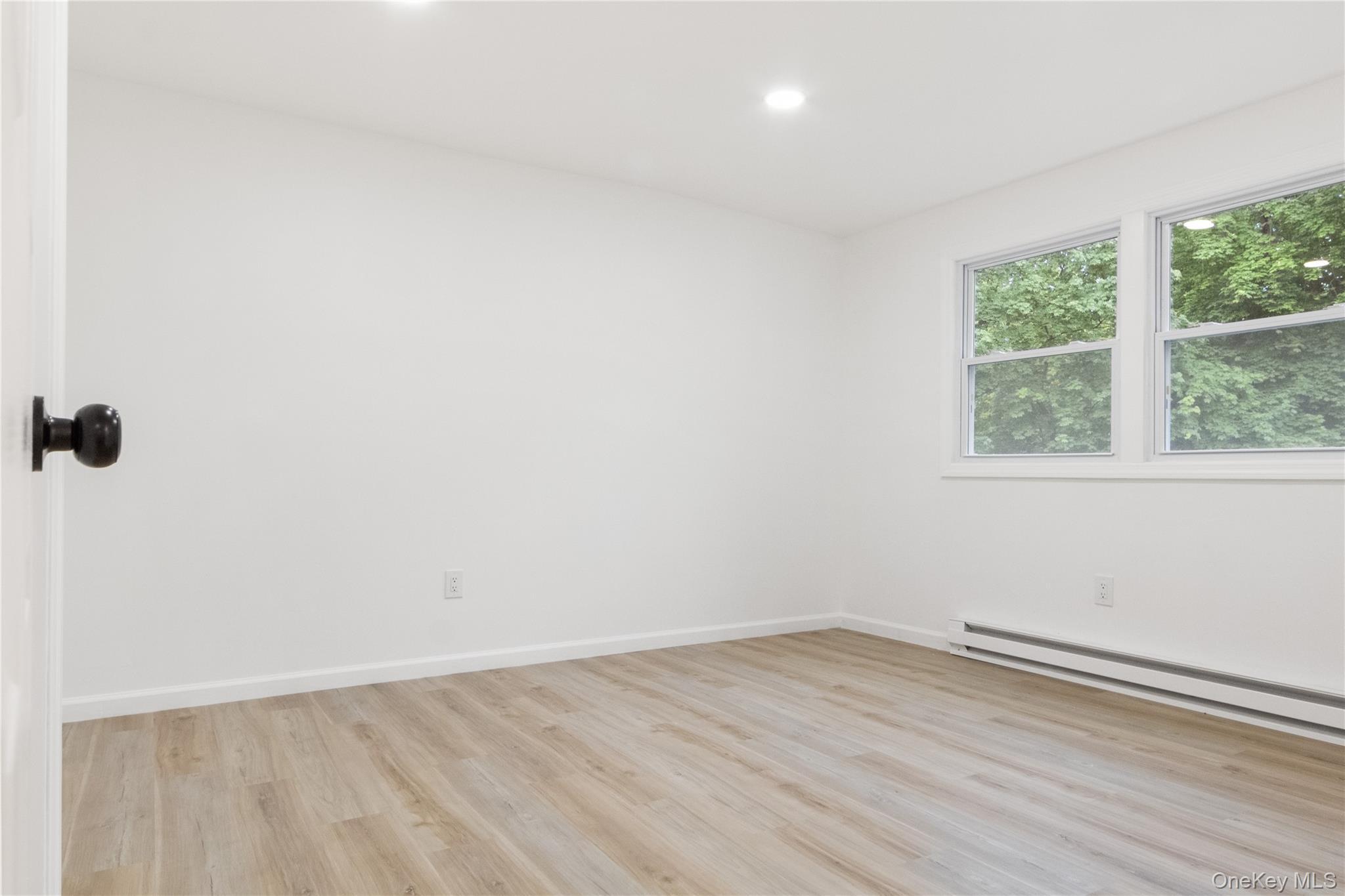 Single Family Queen Orange County, NY 12553, MLS-910542-11