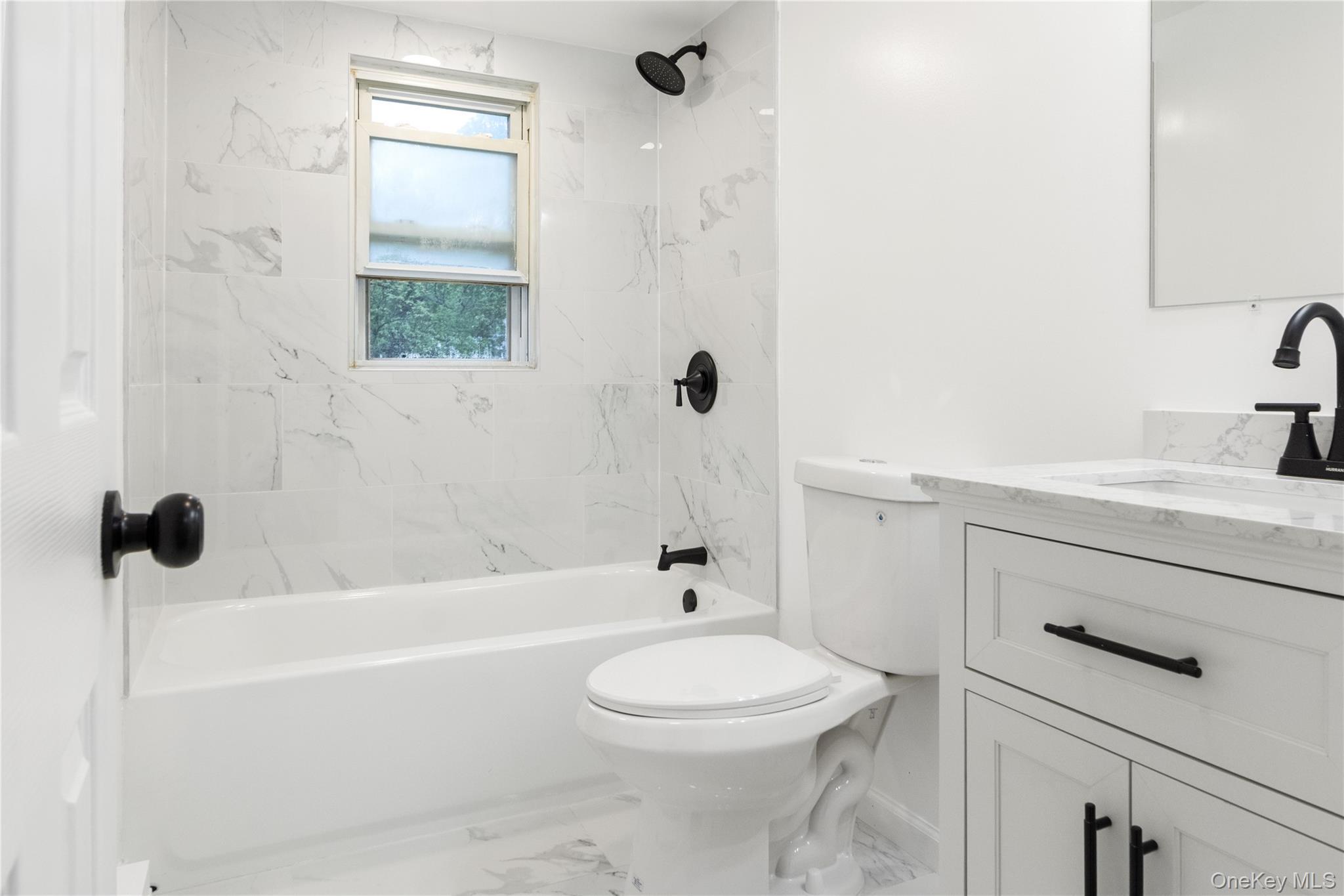 Single Family Queen Orange County, NY 12553, MLS-910542-12