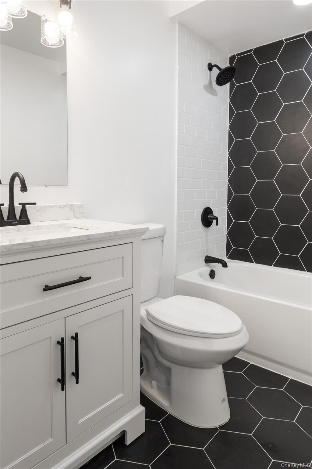 Single Family Queen Orange County, NY 12553, MLS-910542-6