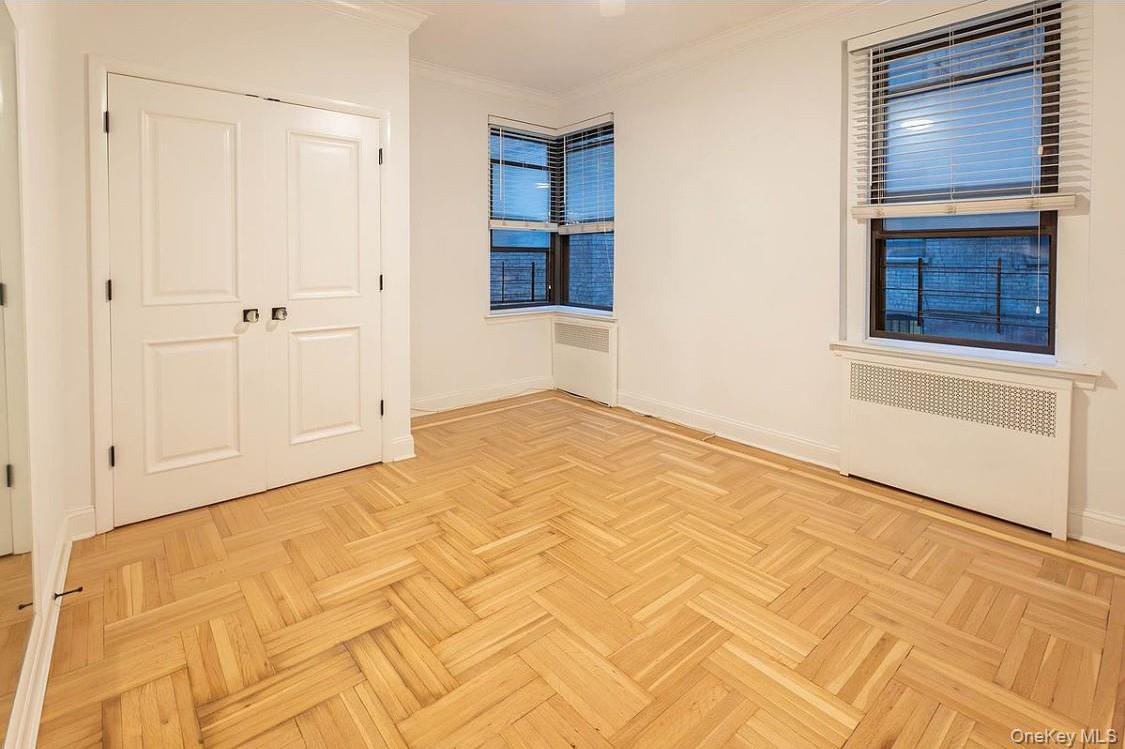 Condo 41st  Queens, NY 11104, MLS-910545-21