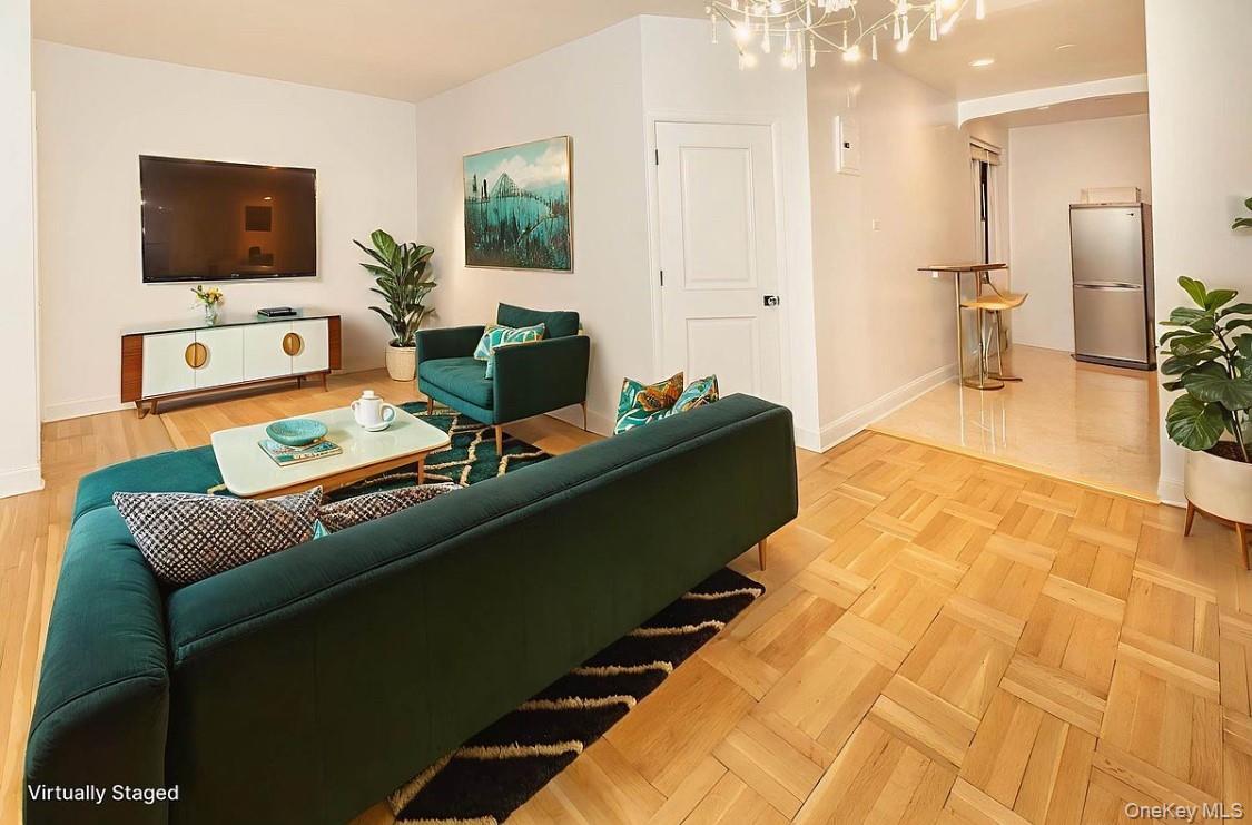 Condo 41st  Queens, NY 11104, MLS-910545-6