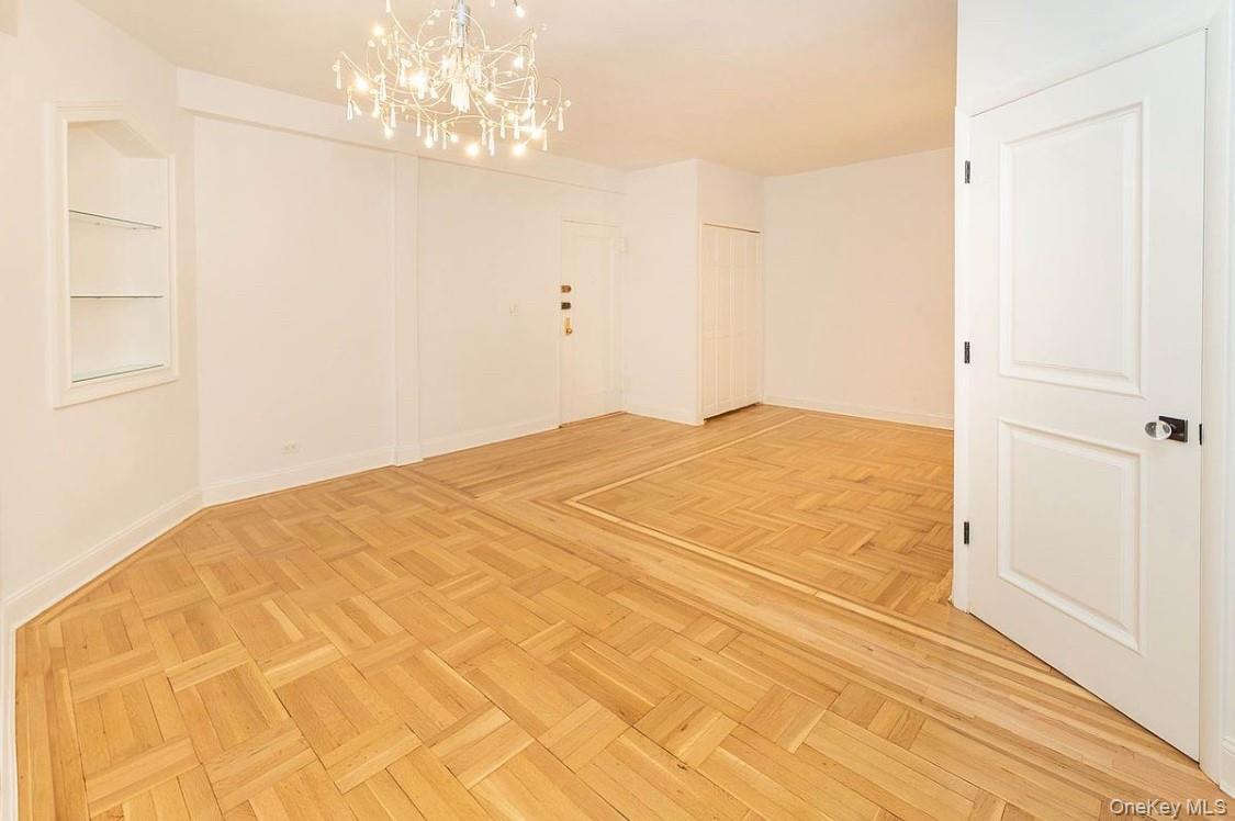 Condo 41st  Queens, NY 11104, MLS-910545-7