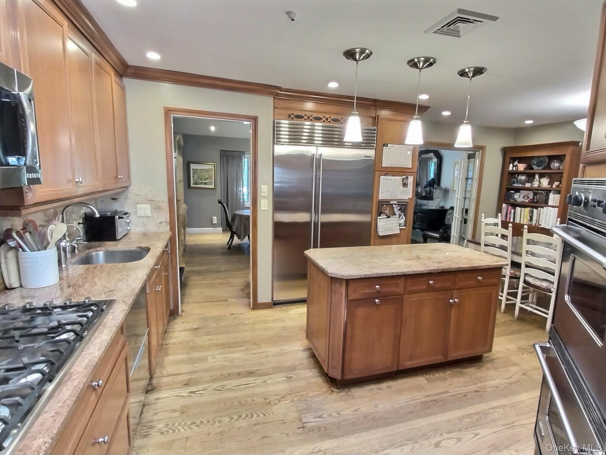 Single Family Susan Nassau County, NY 11552, MLS-910549-10