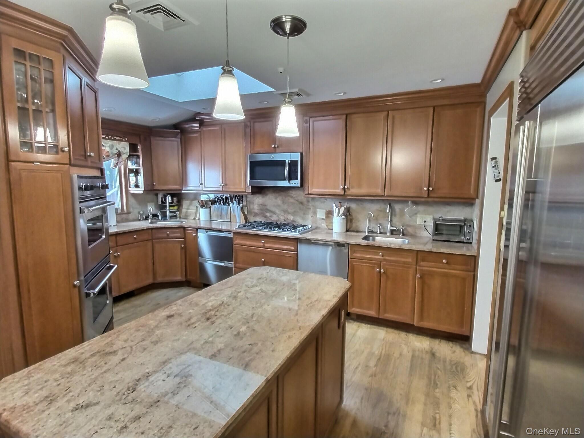 Single Family Susan Nassau County, NY 11552, MLS-910549-12