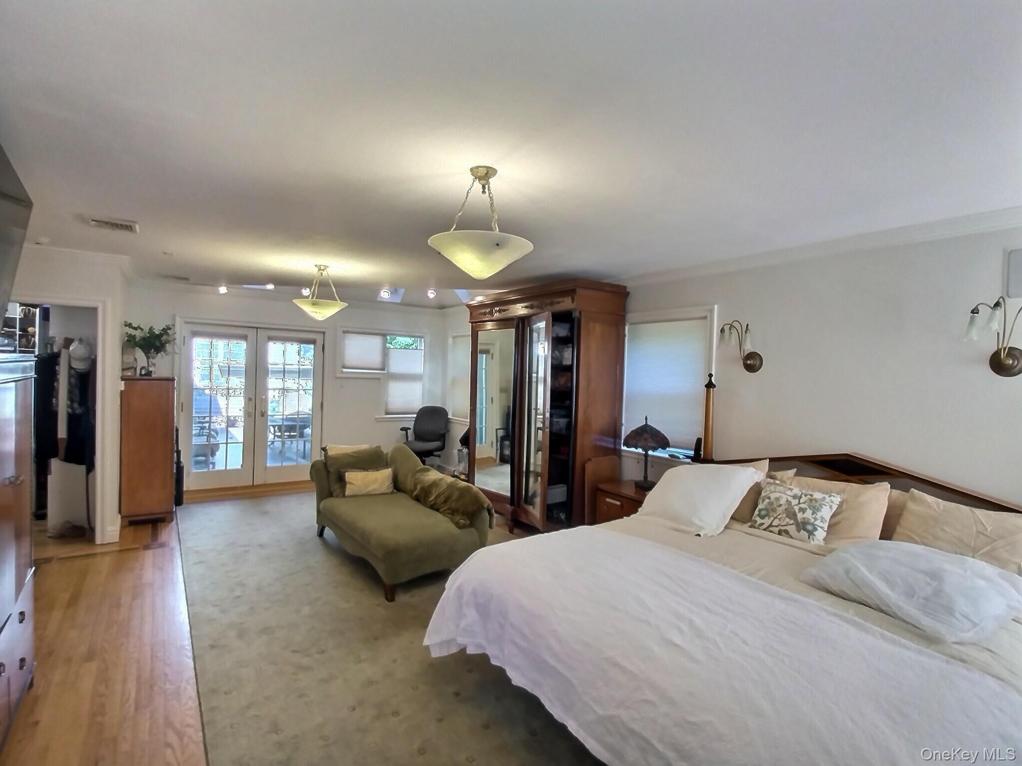 Single Family Susan Nassau County, NY 11552, MLS-910549-21