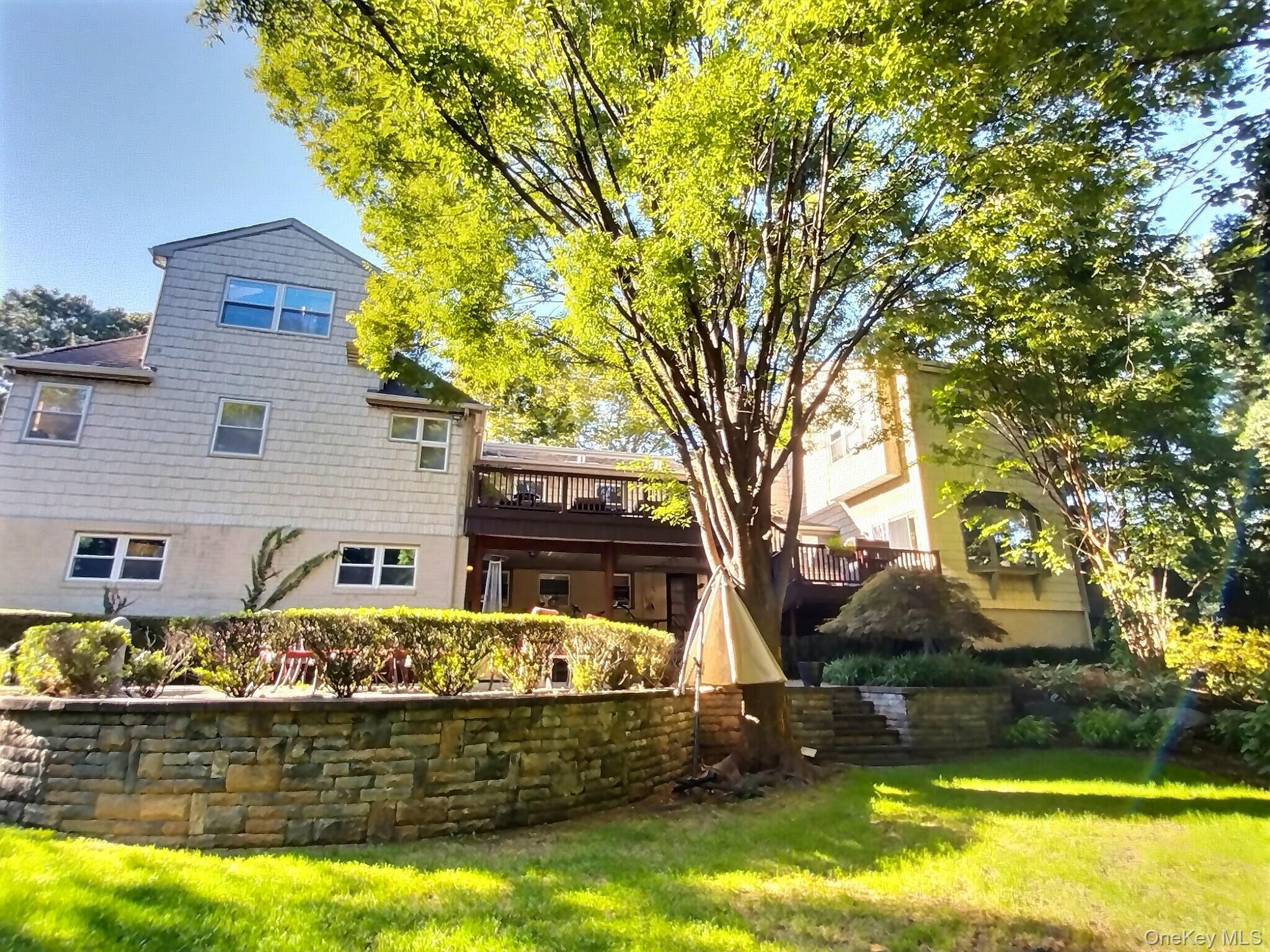 Single Family Susan  Nassau County, NY 11552, MLS-910549-48