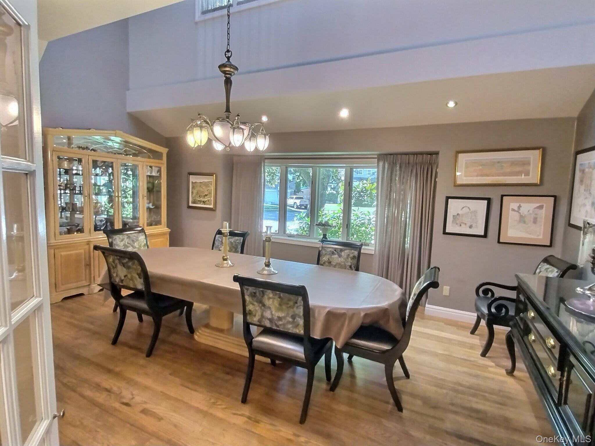 Single Family Susan Nassau County, NY 11552, MLS-910549-8