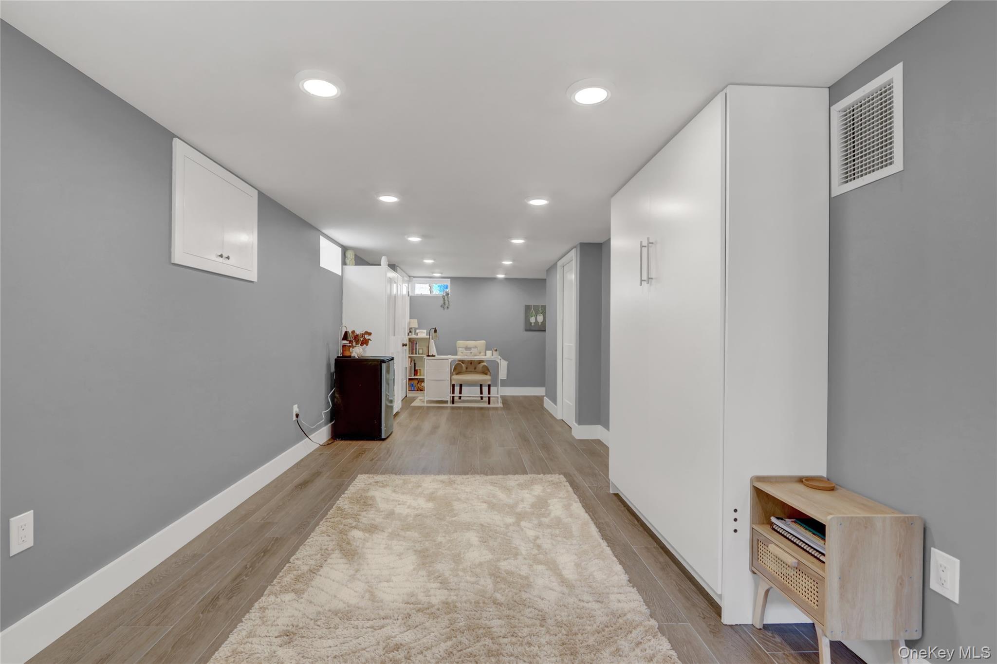 Single Family Centre Nassau County, NY 11710, MLS-910580-14