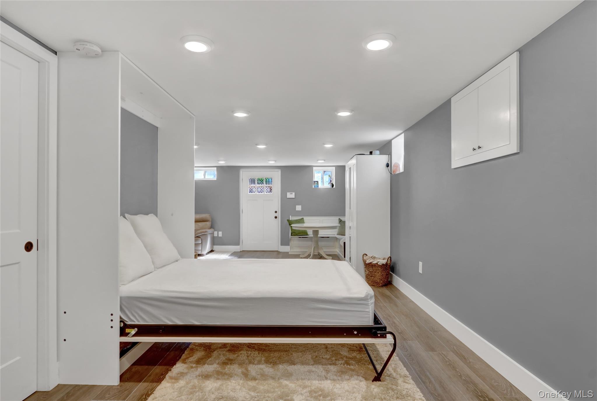 Single Family Centre Nassau County, NY 11710, MLS-910580-15