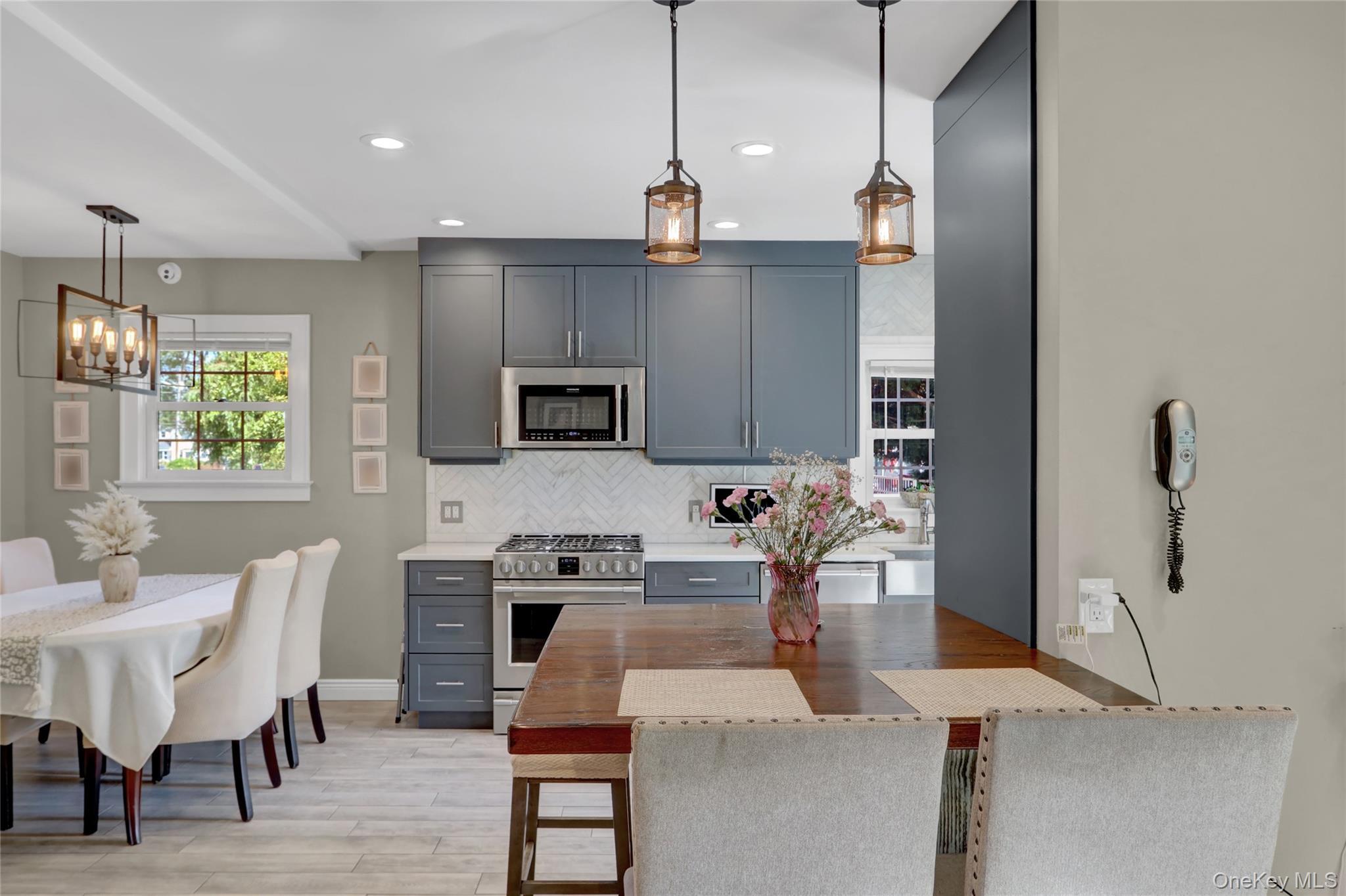 Single Family Centre Nassau County, NY 11710, MLS-910580-5