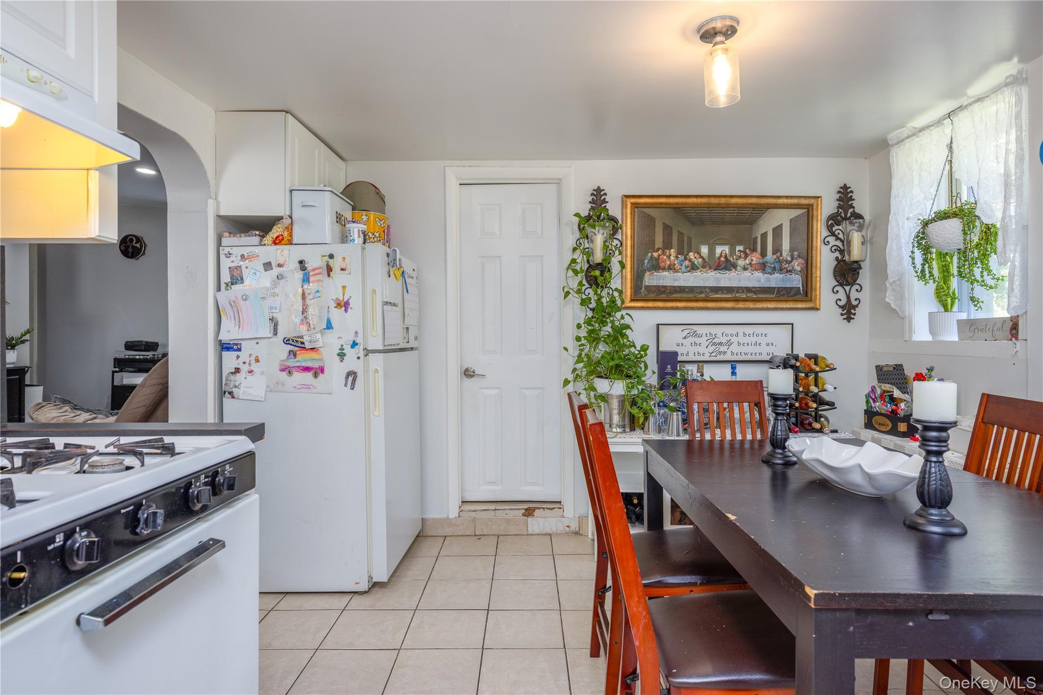 Single Family Macquesten  Westchester County, NY 10550, MLS-910586-12