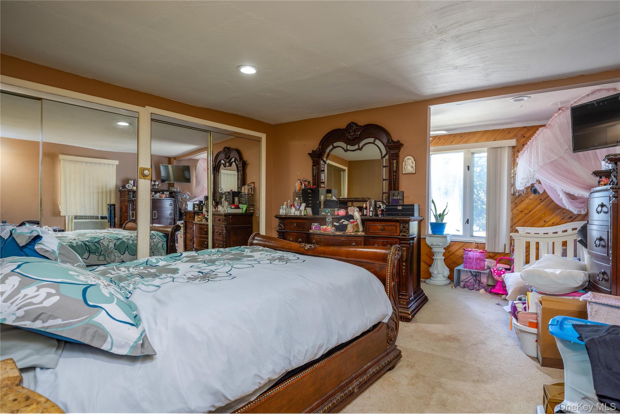 Single Family Macquesten  Westchester County, NY 10550, MLS-910586-15