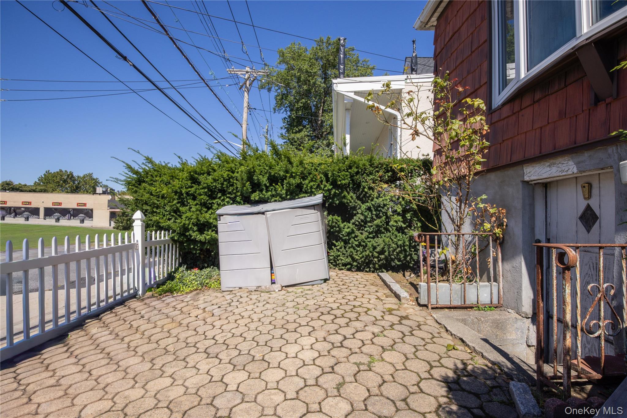 Single Family Macquesten  Westchester County, NY 10550, MLS-910586-8